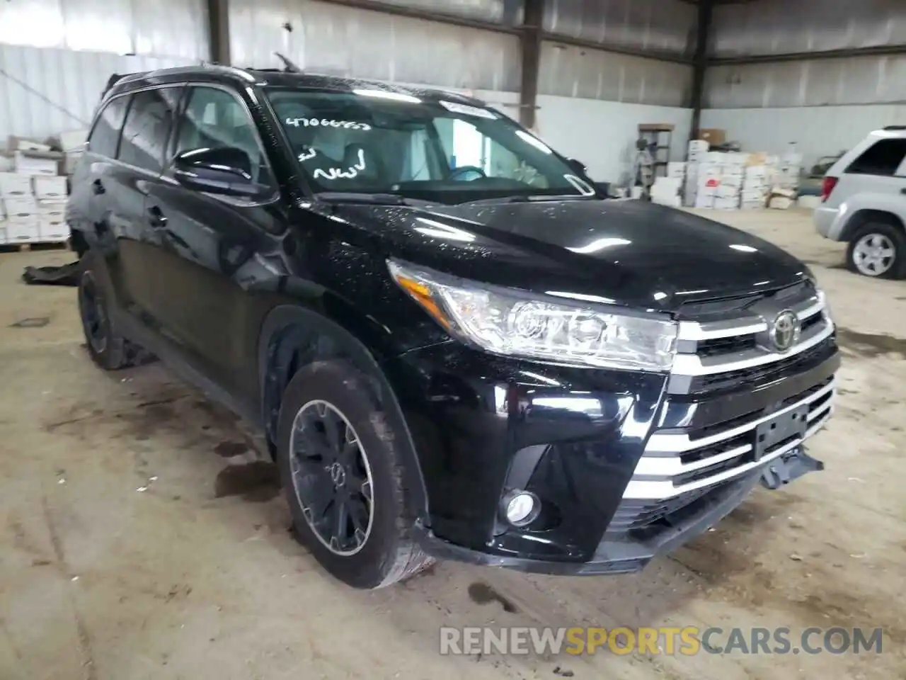 1 Photograph of a damaged car 5TDJZRFH7KS579001 TOYOTA HIGHLANDER 2019