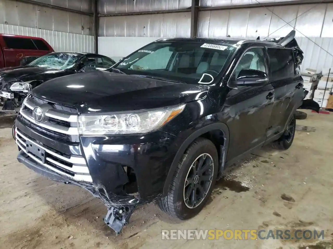 2 Photograph of a damaged car 5TDJZRFH7KS579001 TOYOTA HIGHLANDER 2019