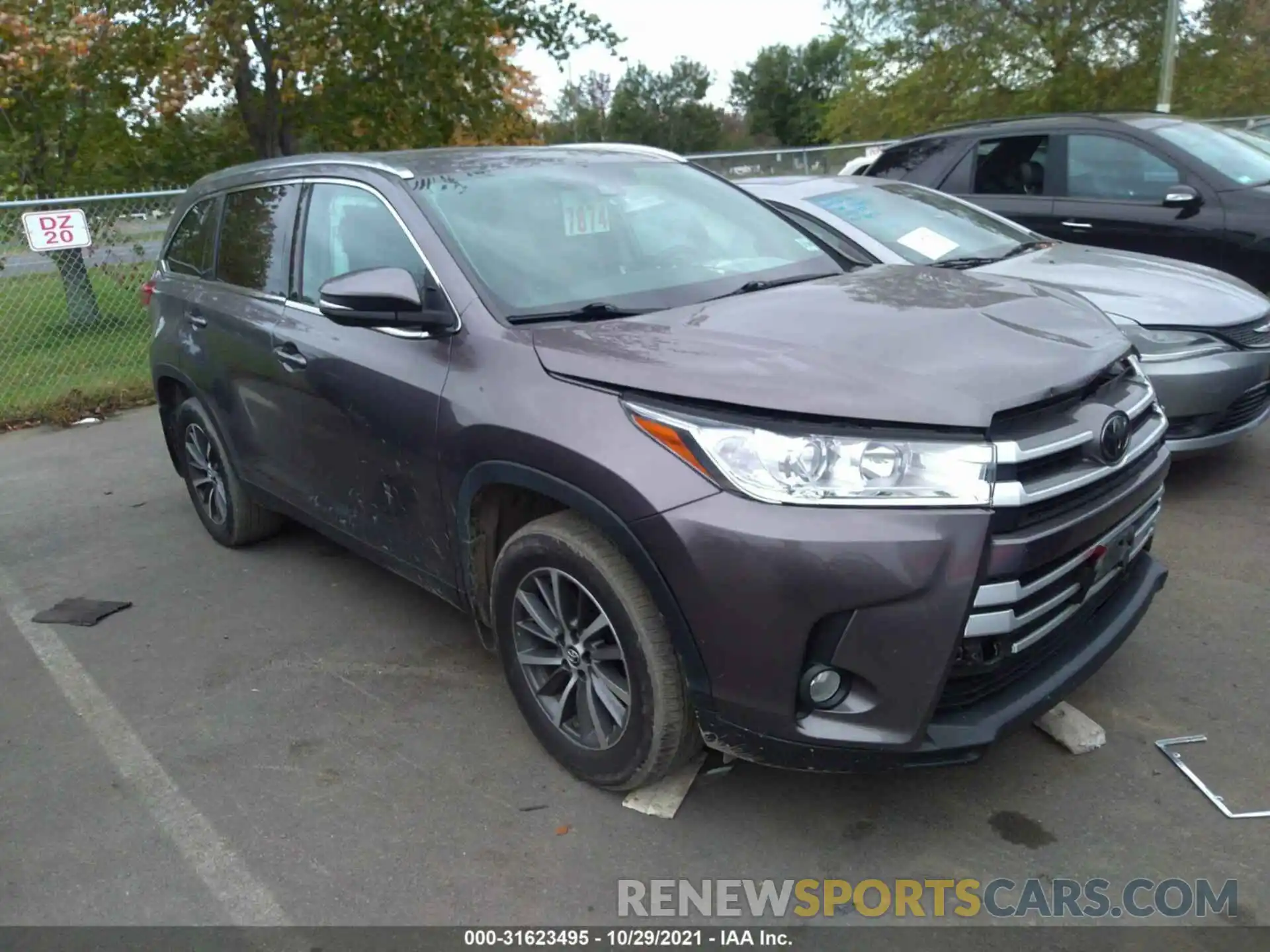 1 Photograph of a damaged car 5TDJZRFH7KS580987 TOYOTA HIGHLANDER 2019