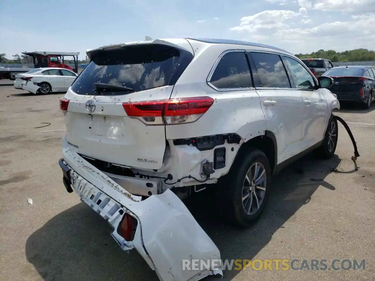 4 Фотография поврежденного автомобиля 5TDJZRFH7KS592217 TOYOTA HIGHLANDER 2019