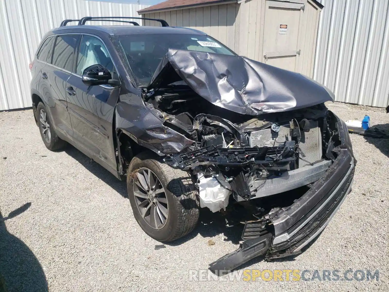 1 Photograph of a damaged car 5TDJZRFH7KS593206 TOYOTA HIGHLANDER 2019