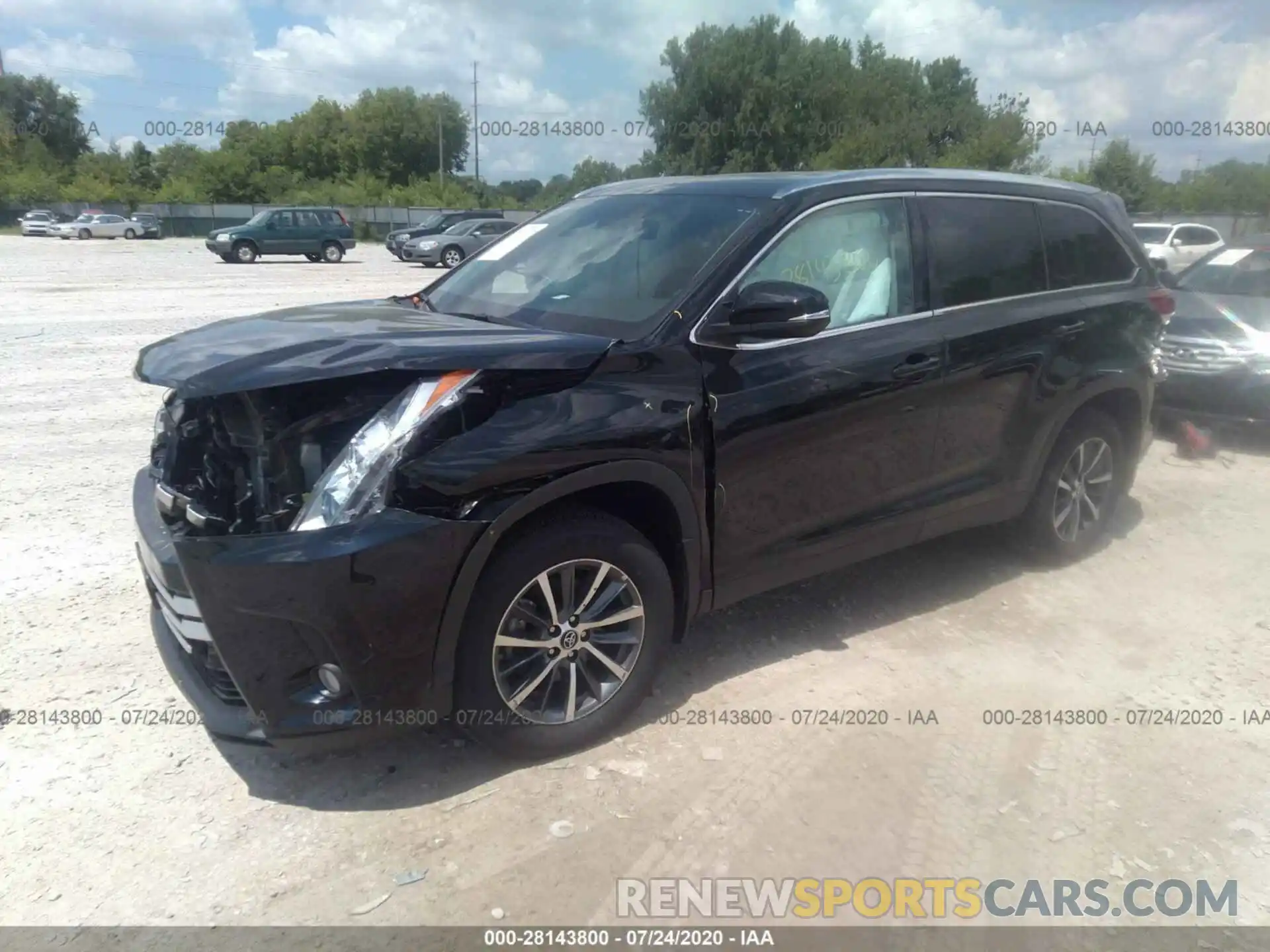 2 Photograph of a damaged car 5TDJZRFH7KS595215 TOYOTA HIGHLANDER 2019