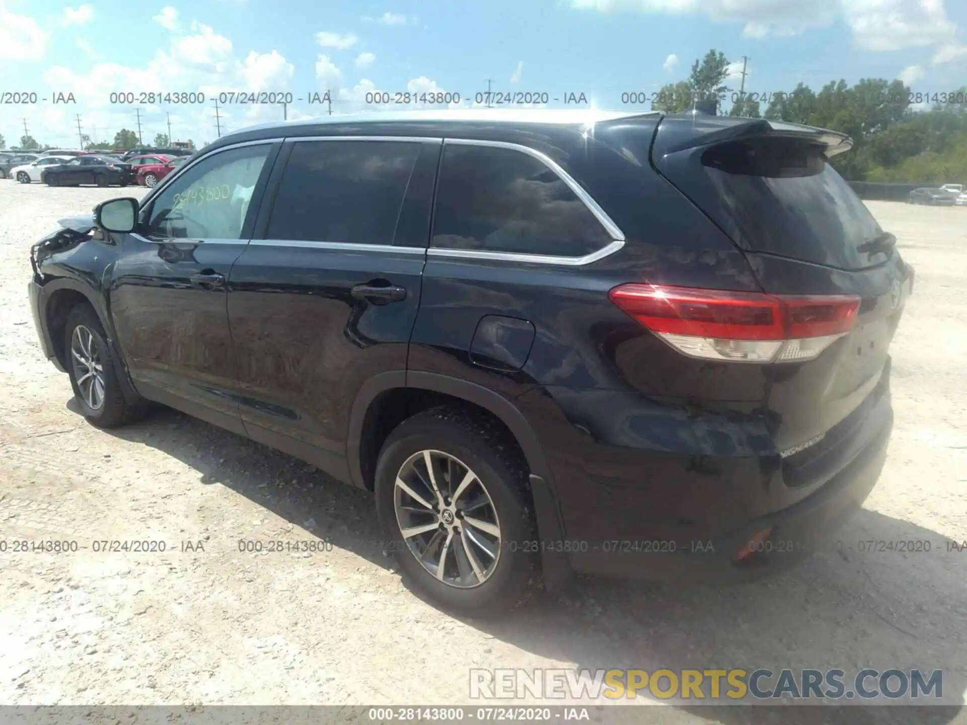 3 Photograph of a damaged car 5TDJZRFH7KS595215 TOYOTA HIGHLANDER 2019