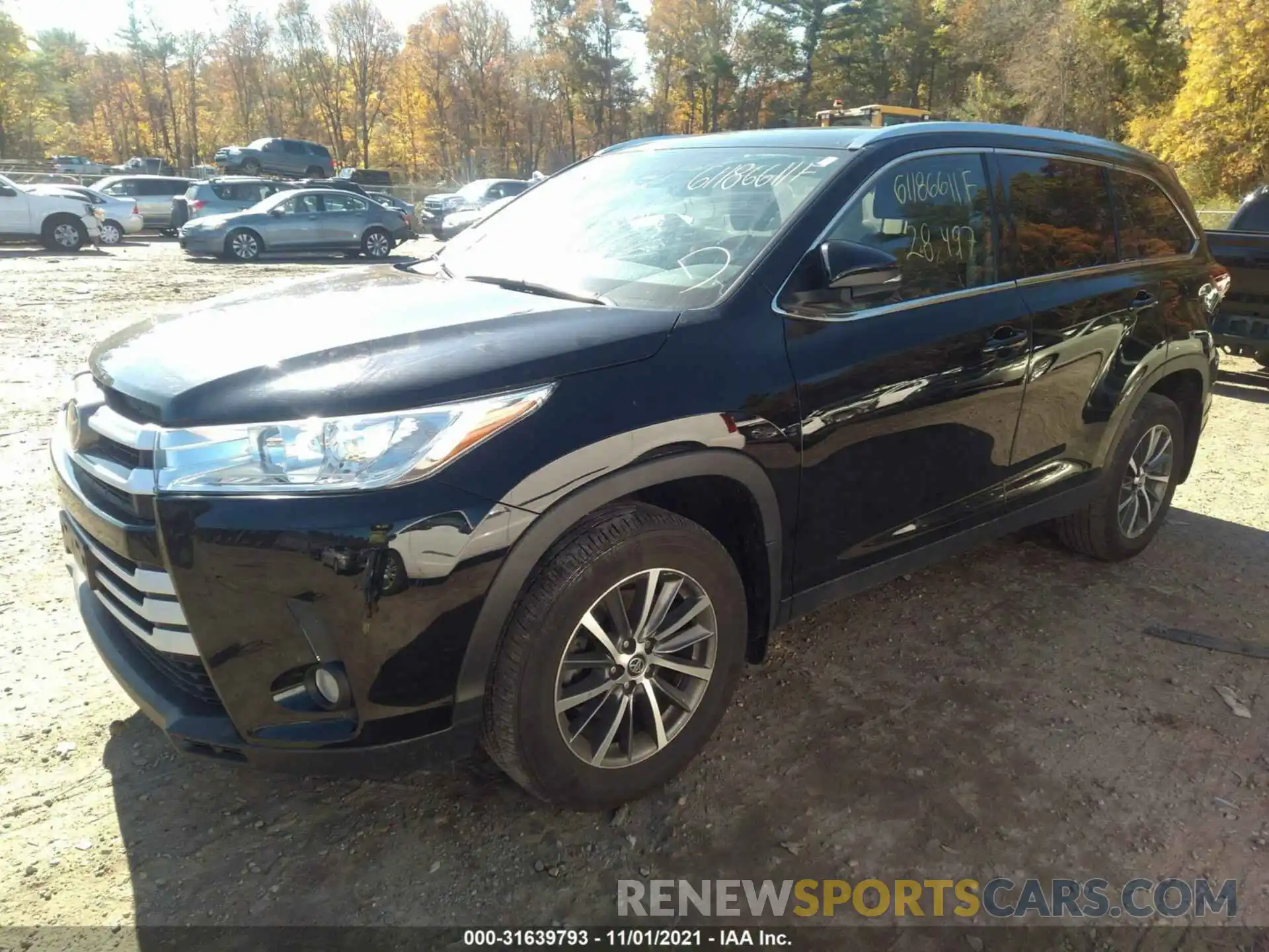 2 Photograph of a damaged car 5TDJZRFH7KS598342 TOYOTA HIGHLANDER 2019