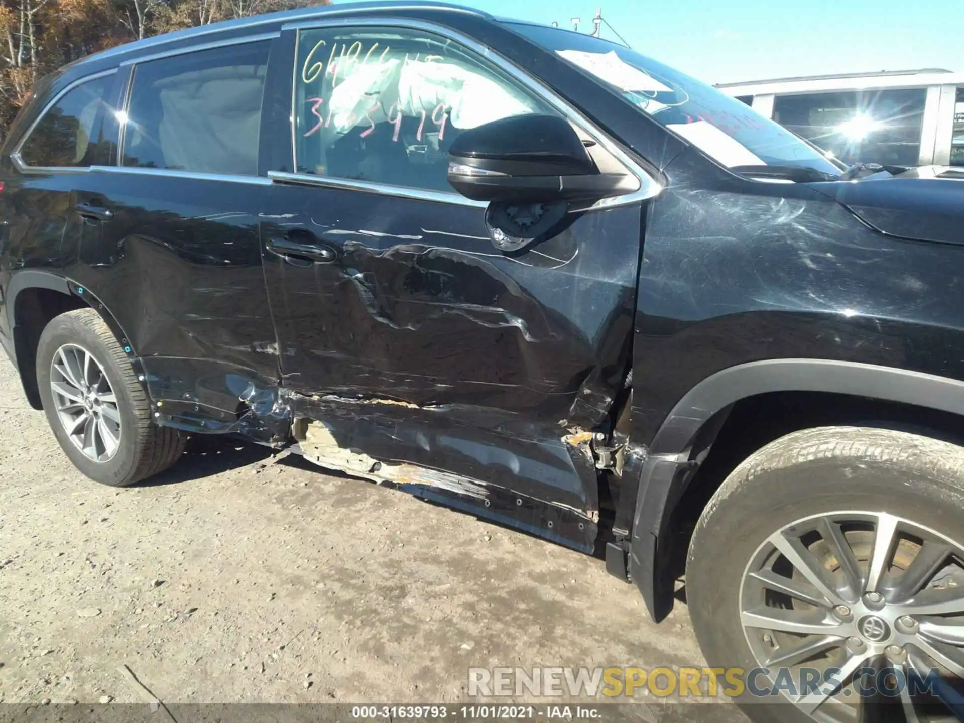 6 Photograph of a damaged car 5TDJZRFH7KS598342 TOYOTA HIGHLANDER 2019