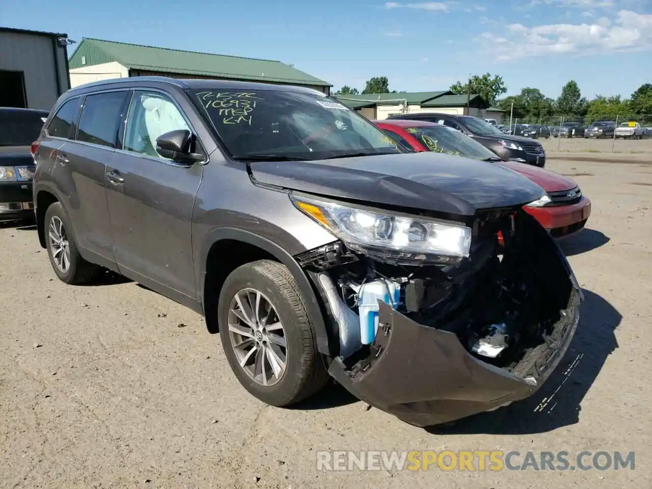 1 Photograph of a damaged car 5TDJZRFH7KS602891 TOYOTA HIGHLANDER 2019