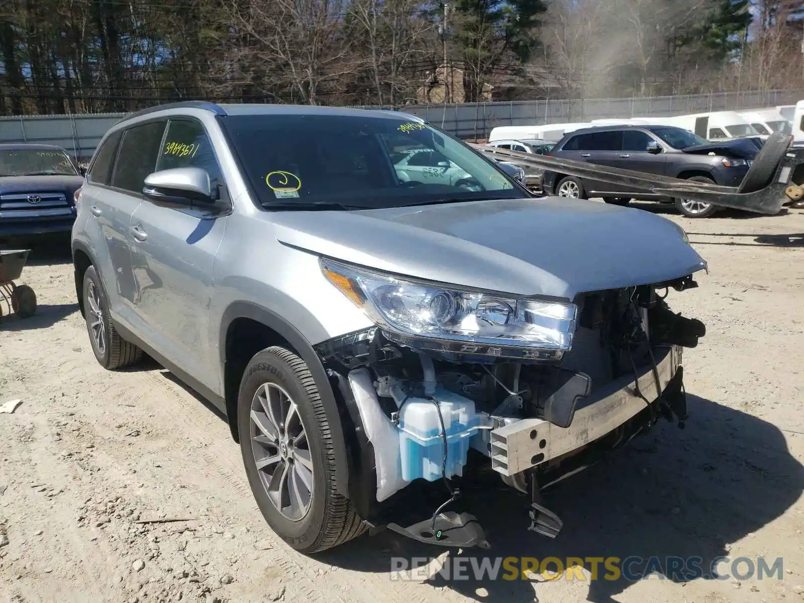 1 Photograph of a damaged car 5TDJZRFH7KS606830 TOYOTA HIGHLANDER 2019