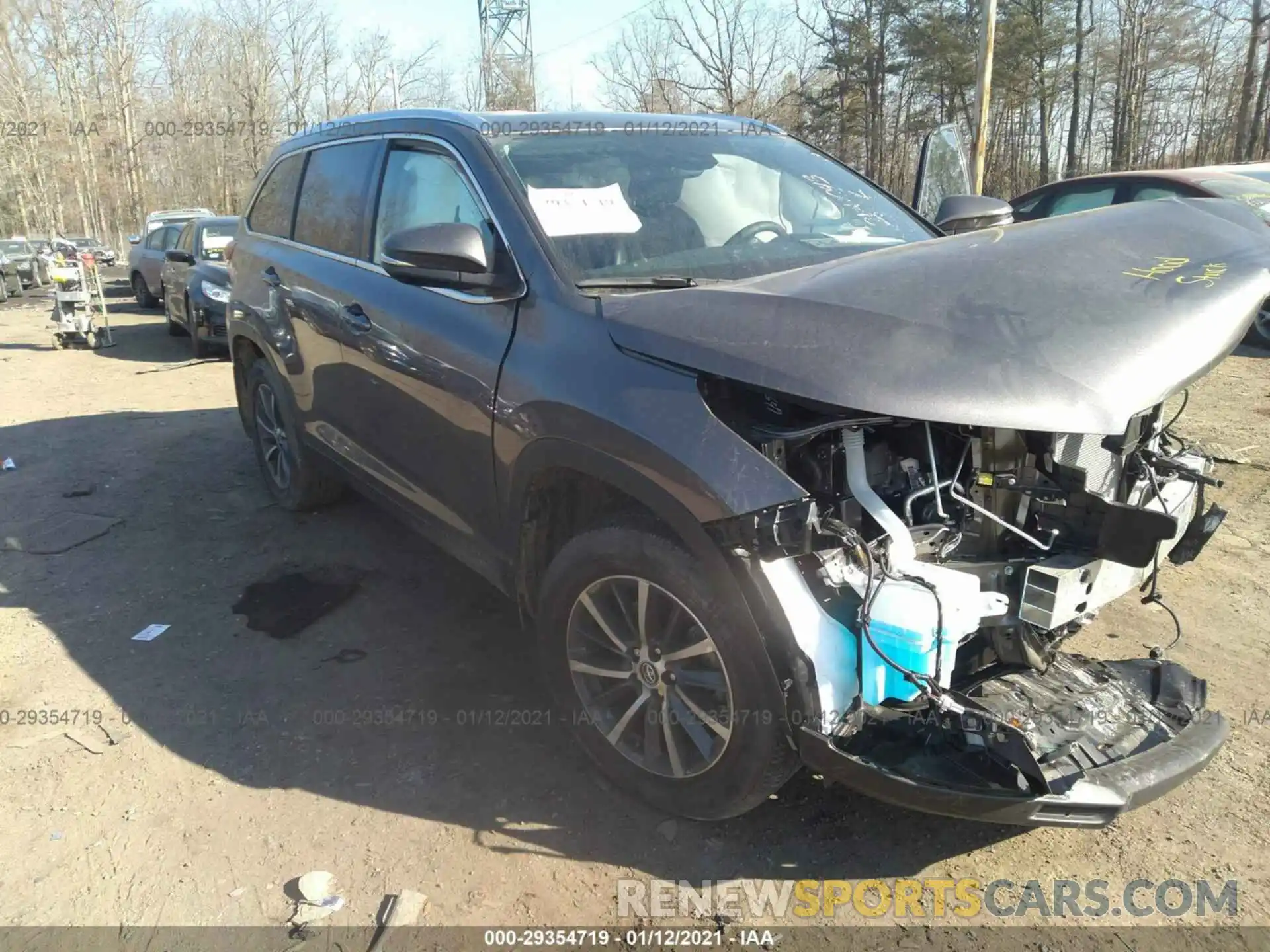 1 Photograph of a damaged car 5TDJZRFH7KS608576 TOYOTA HIGHLANDER 2019