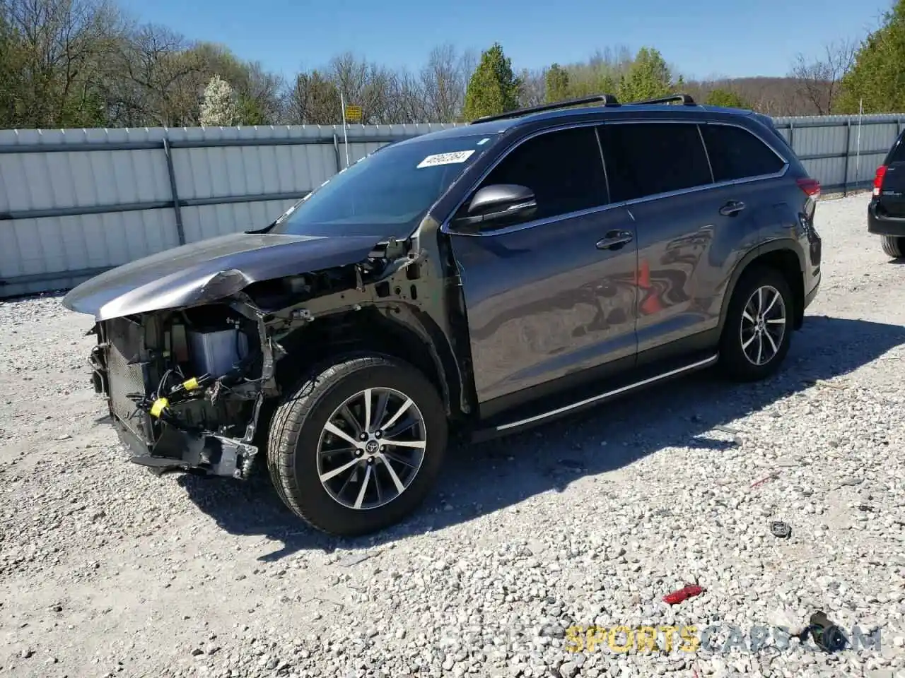 1 Photograph of a damaged car 5TDJZRFH7KS613289 TOYOTA HIGHLANDER 2019