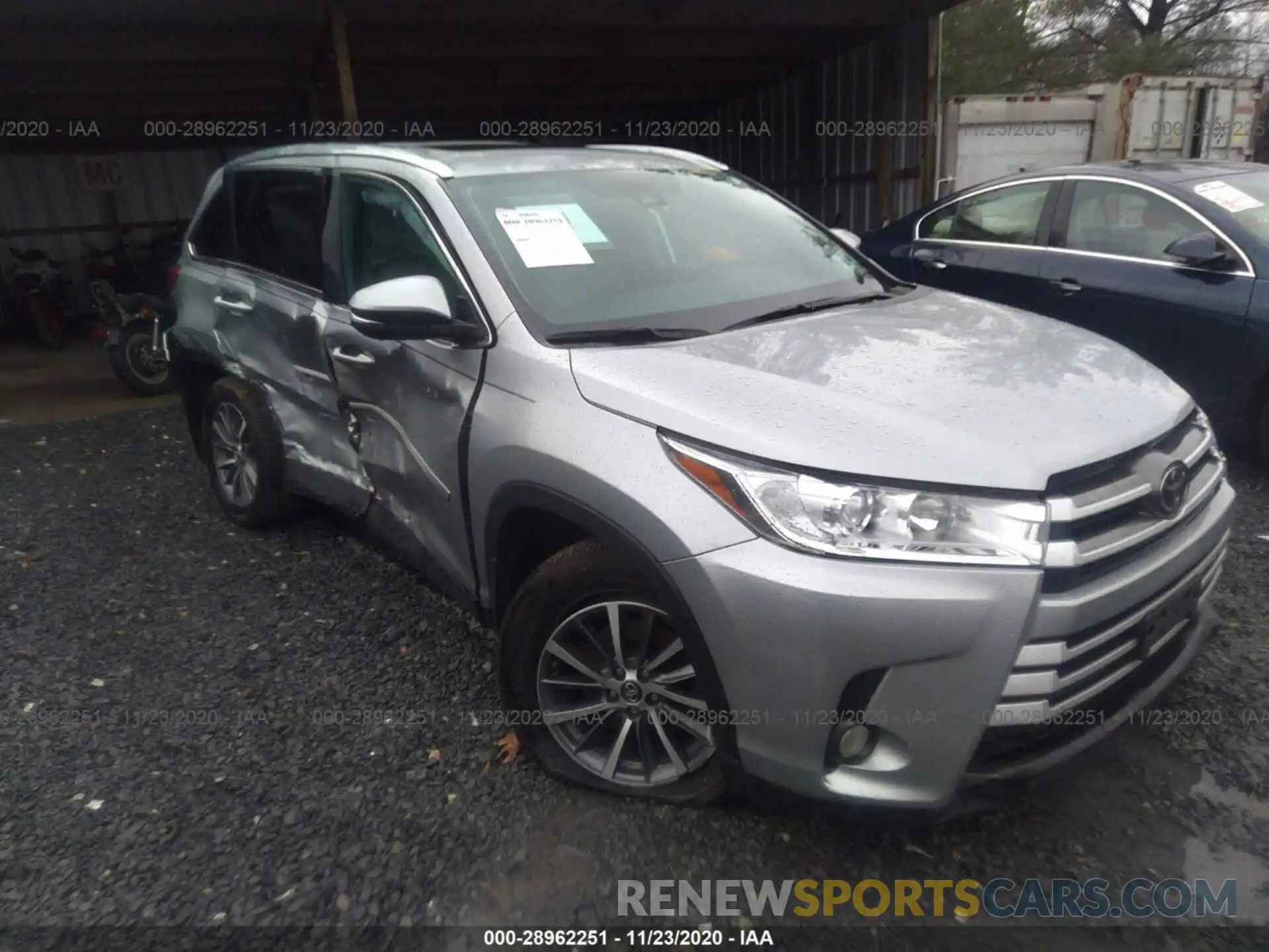 1 Photograph of a damaged car 5TDJZRFH7KS615091 TOYOTA HIGHLANDER 2019