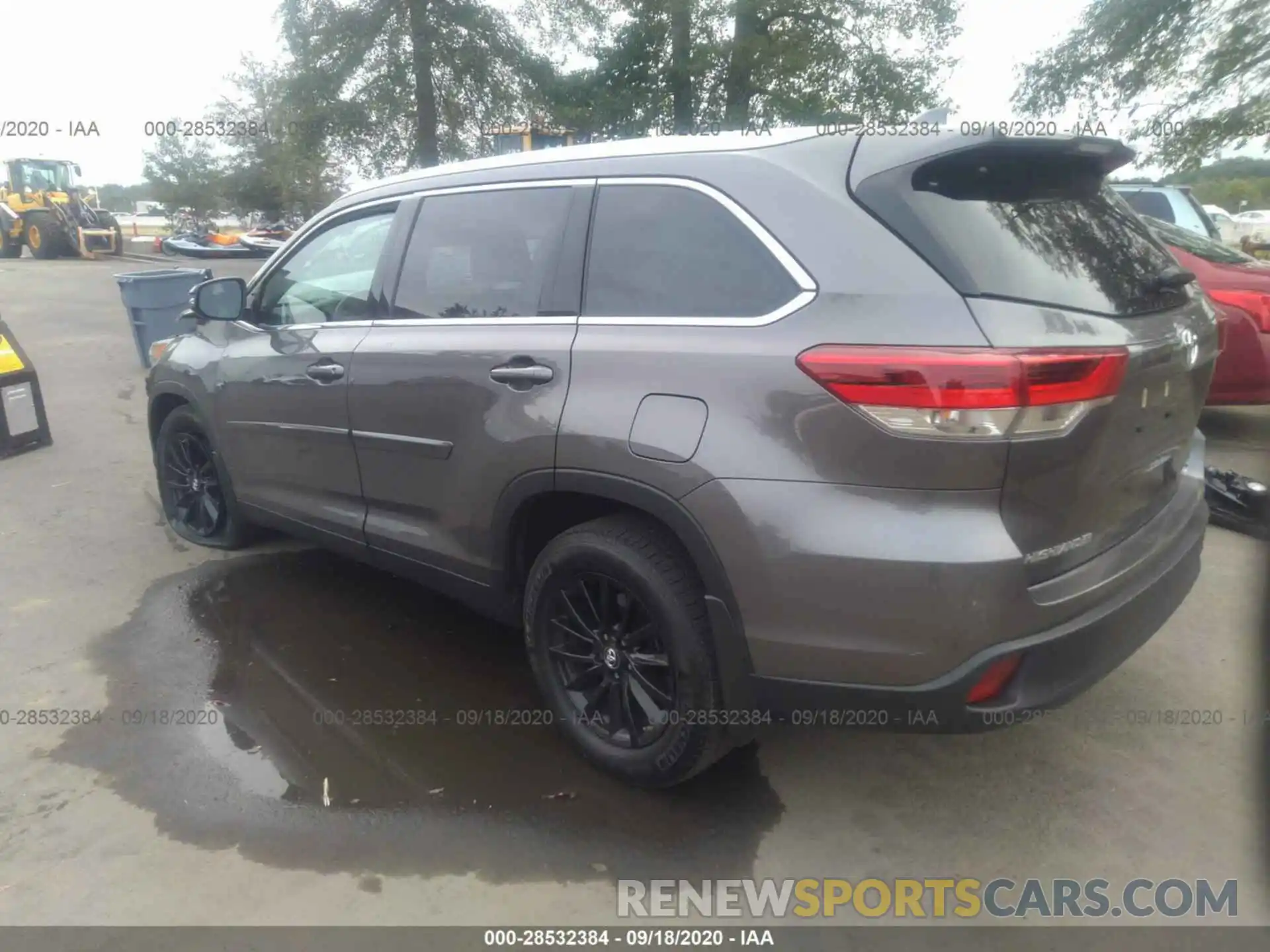 3 Photograph of a damaged car 5TDJZRFH7KS617150 TOYOTA HIGHLANDER 2019