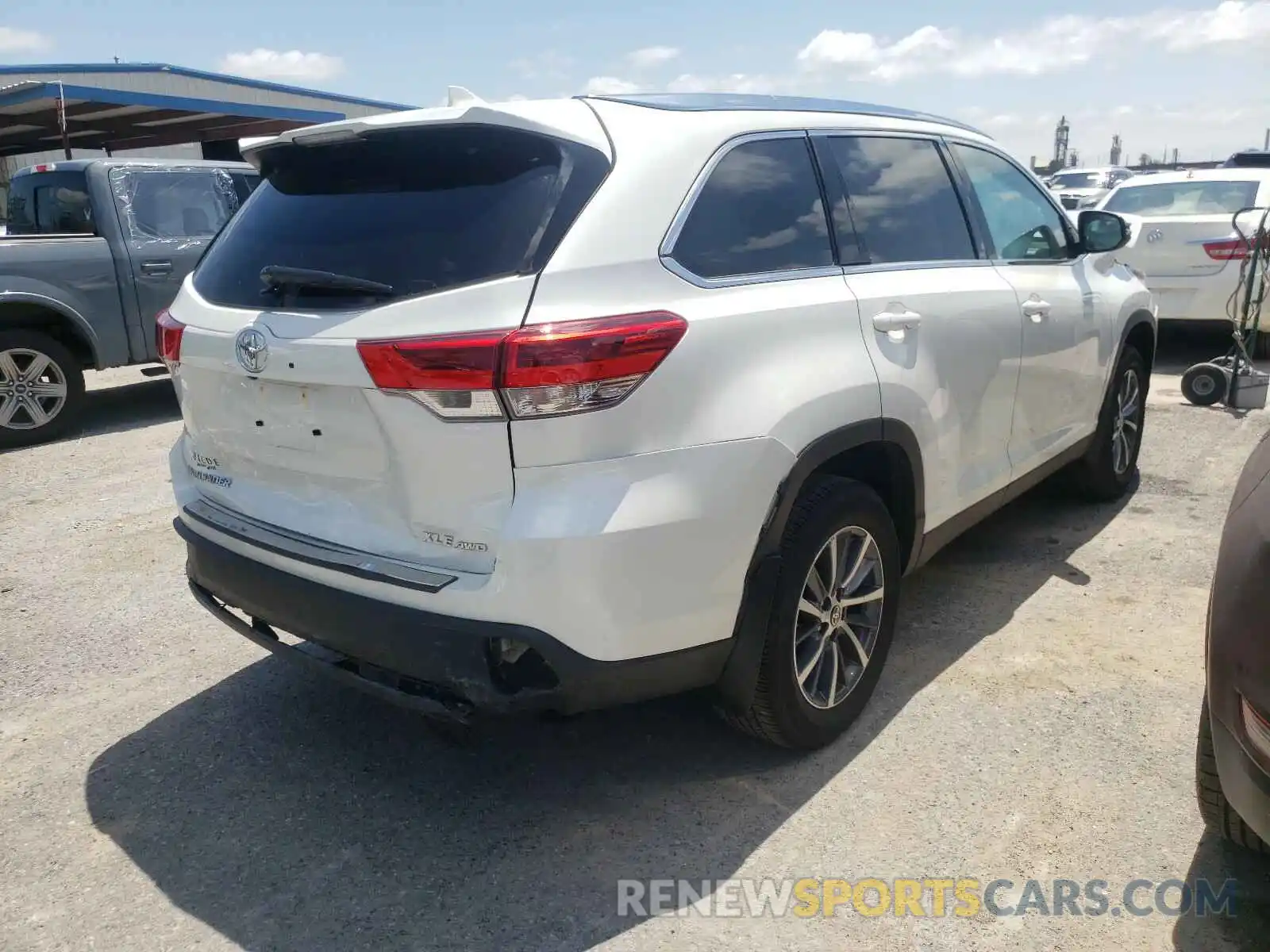 4 Фотография поврежденного автомобиля 5TDJZRFH7KS628083 TOYOTA HIGHLANDER 2019