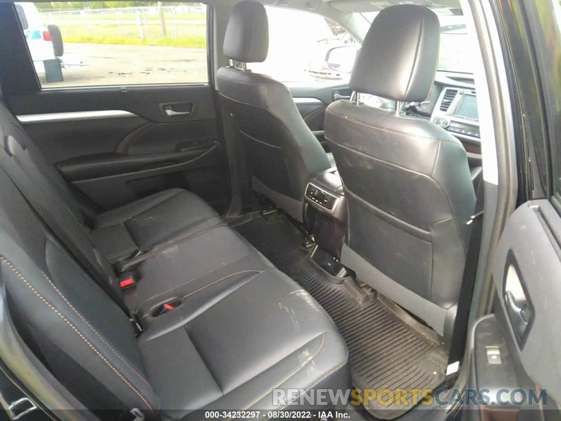 8 Фотография поврежденного автомобиля 5TDJZRFH7KS720102 TOYOTA HIGHLANDER 2019