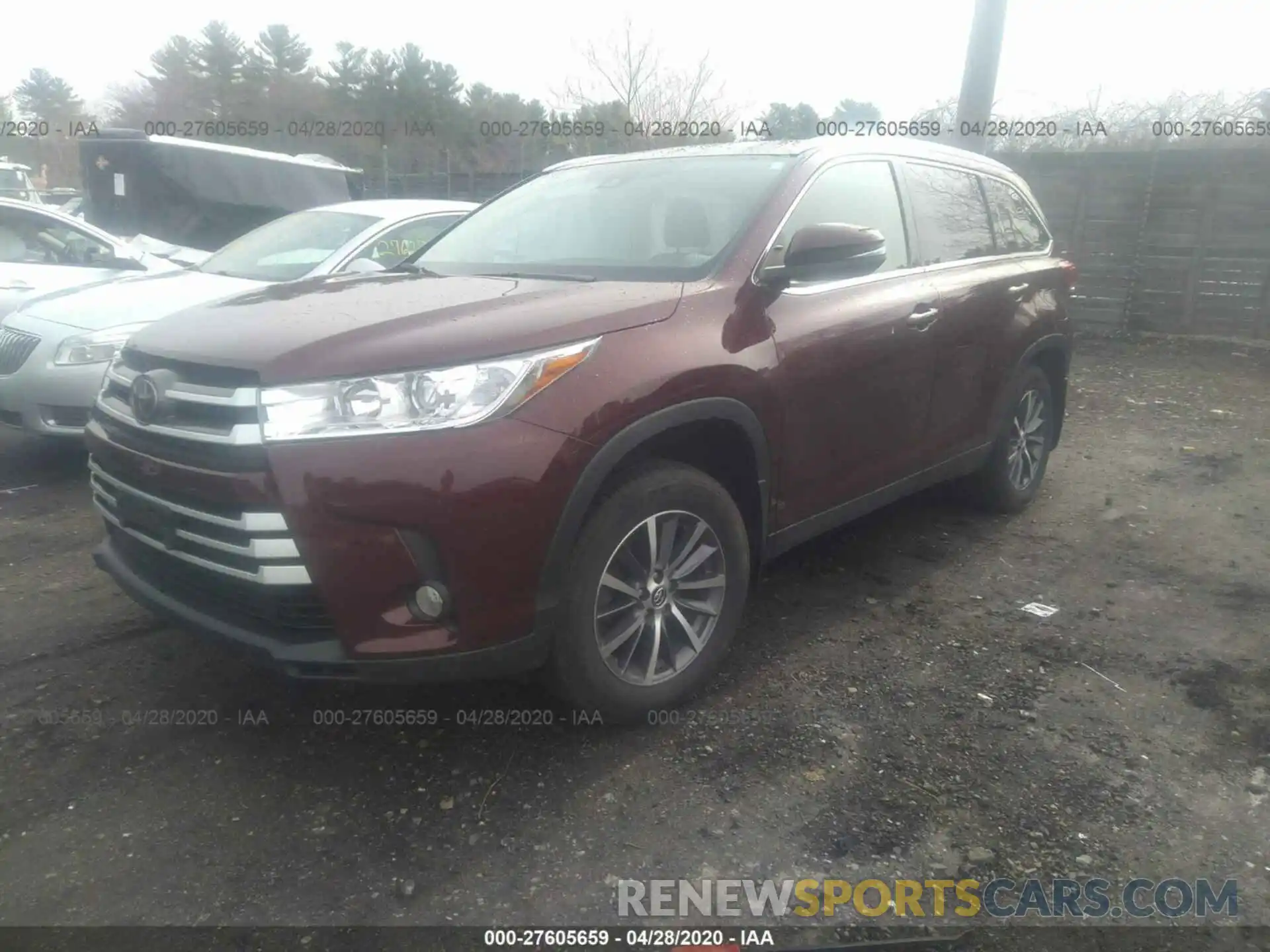 2 Photograph of a damaged car 5TDJZRFH7KS925421 TOYOTA HIGHLANDER 2019