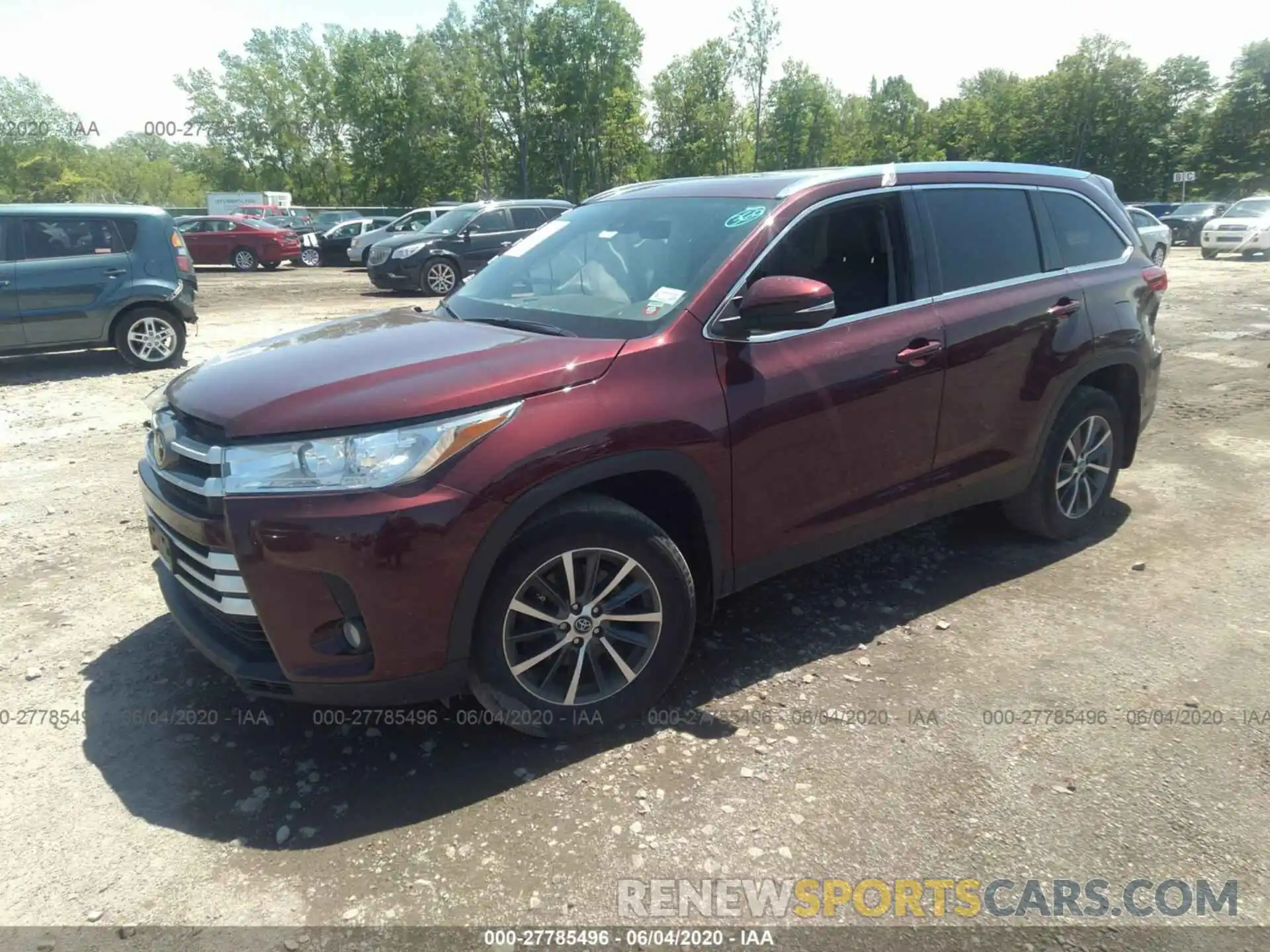 2 Photograph of a damaged car 5TDJZRFH7KS925855 TOYOTA HIGHLANDER 2019