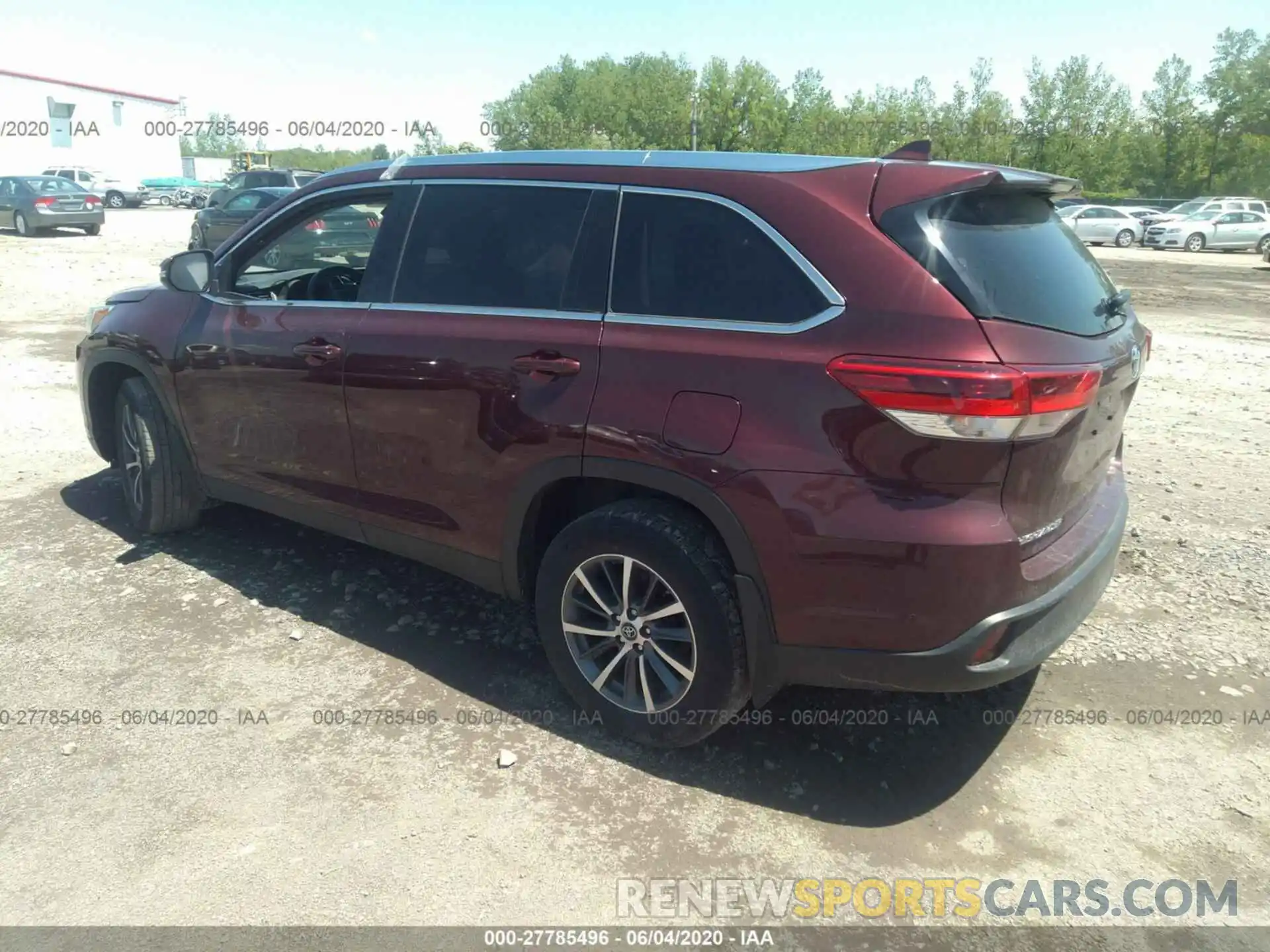 3 Photograph of a damaged car 5TDJZRFH7KS925855 TOYOTA HIGHLANDER 2019