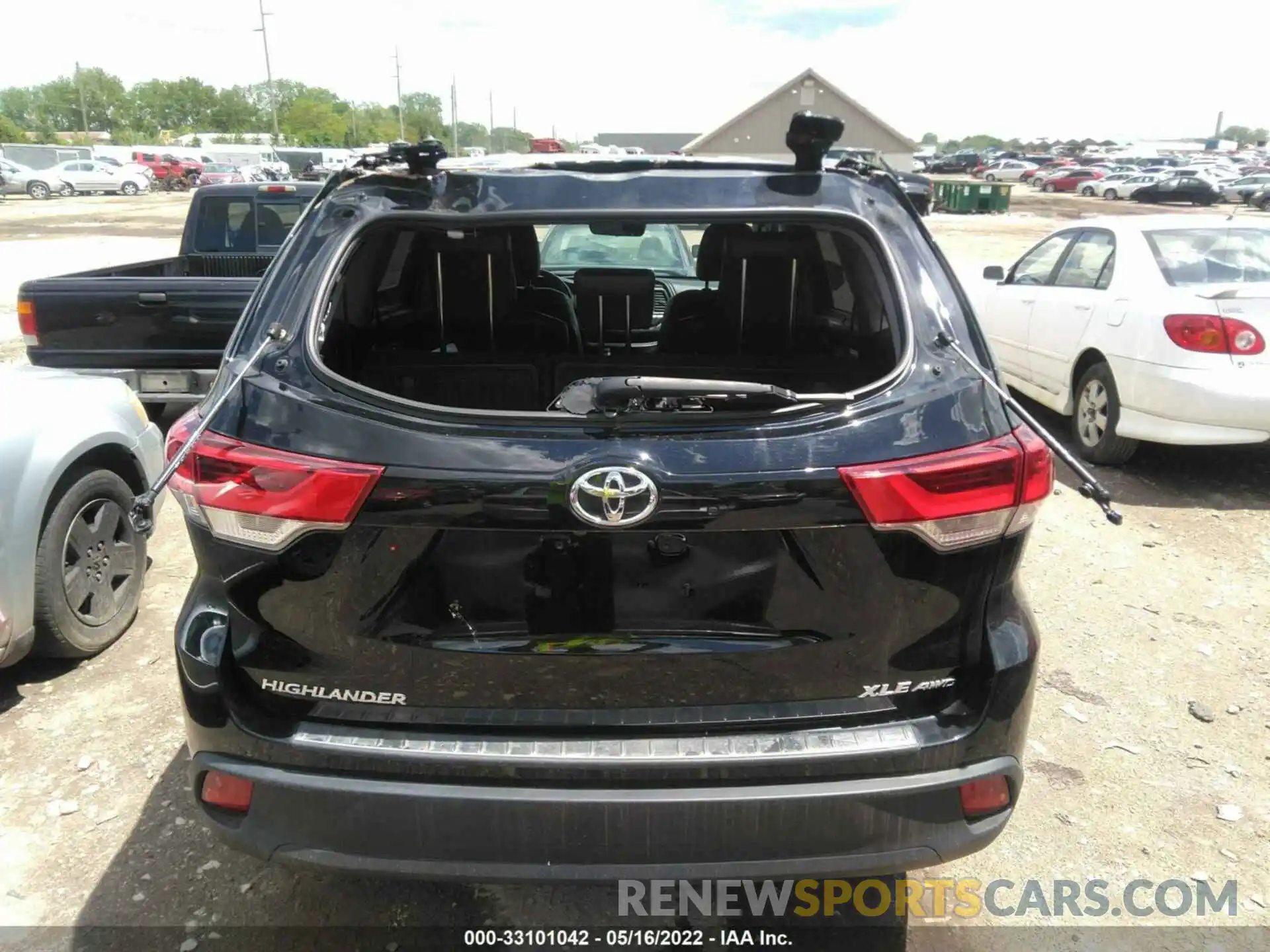 6 Photograph of a damaged car 5TDJZRFH7KS931042 TOYOTA HIGHLANDER 2019