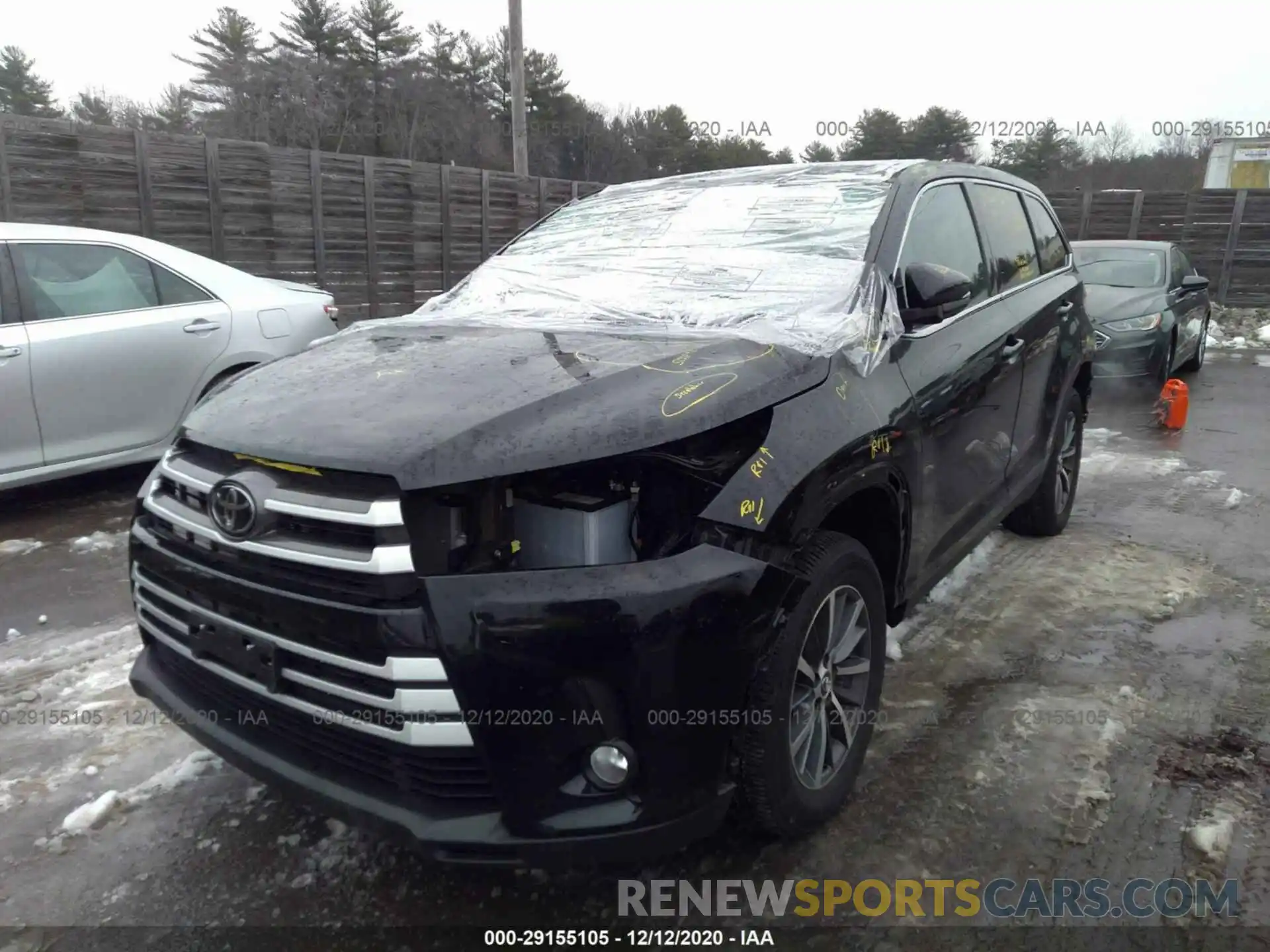 2 Photograph of a damaged car 5TDJZRFH7KS931770 TOYOTA HIGHLANDER 2019