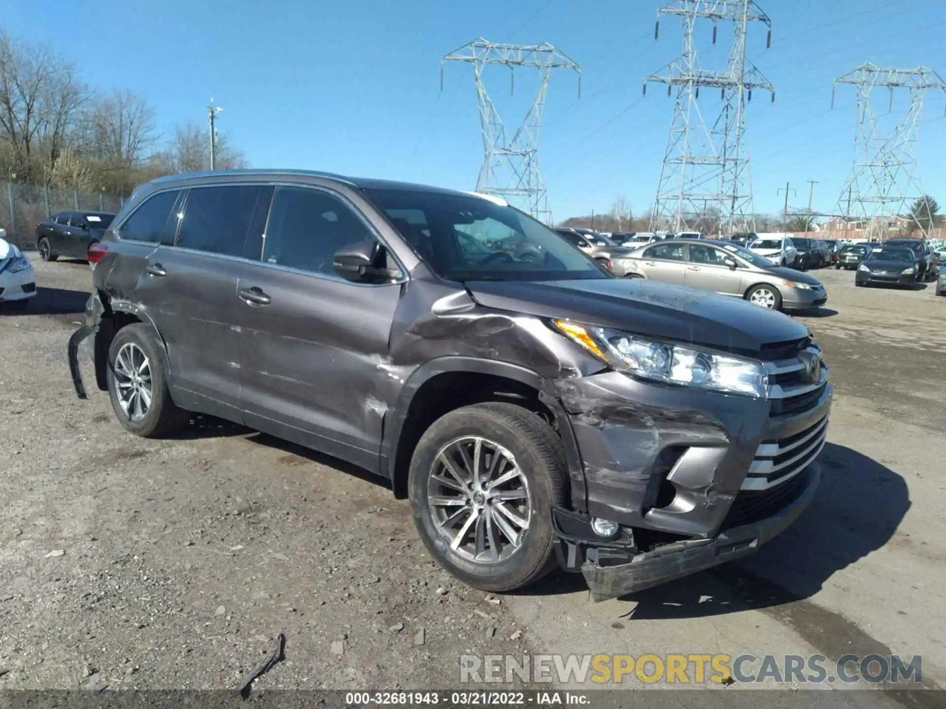 1 Photograph of a damaged car 5TDJZRFH7KS932322 TOYOTA HIGHLANDER 2019