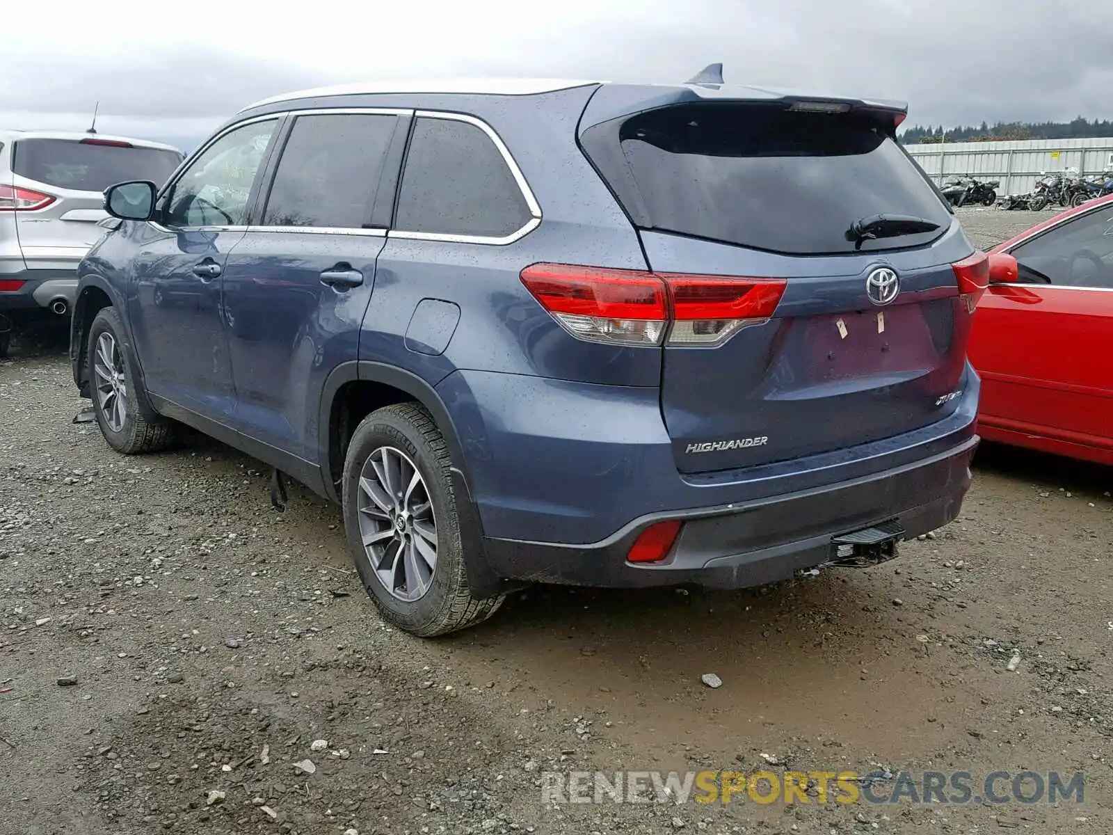 3 Photograph of a damaged car 5TDJZRFH7KS934054 TOYOTA HIGHLANDER 2019