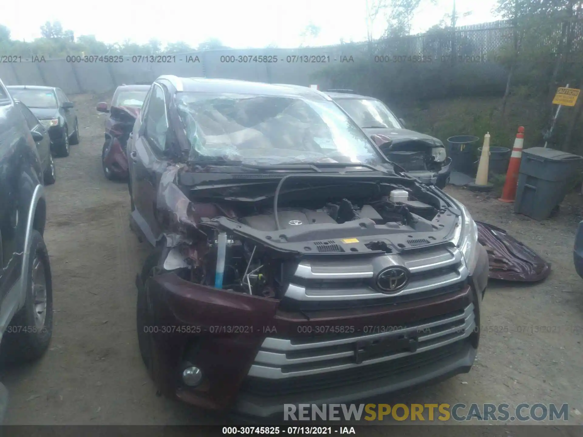 6 Photograph of a damaged car 5TDJZRFH7KS947712 TOYOTA HIGHLANDER 2019