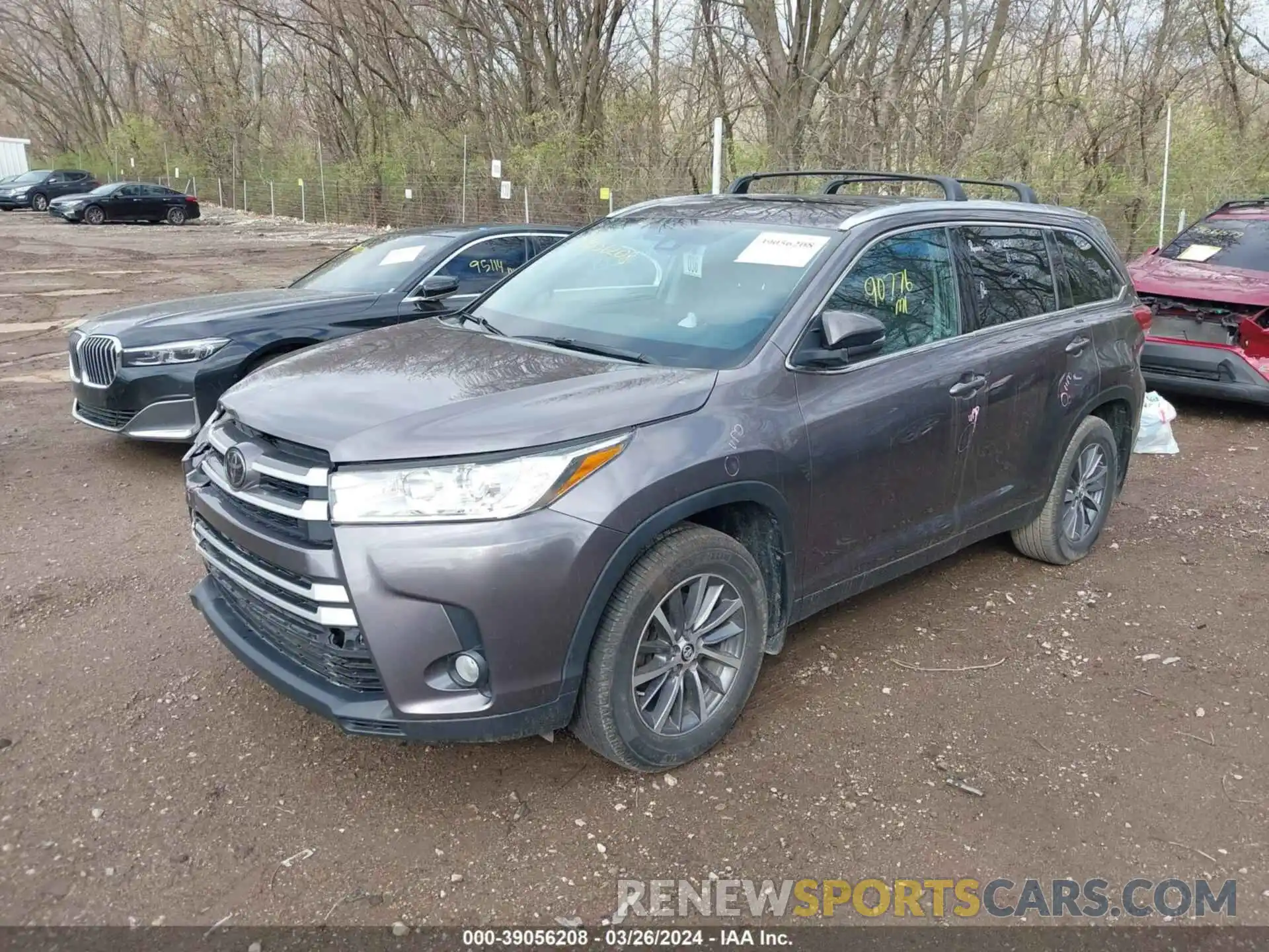 2 Photograph of a damaged car 5TDJZRFH7KS954174 TOYOTA HIGHLANDER 2019