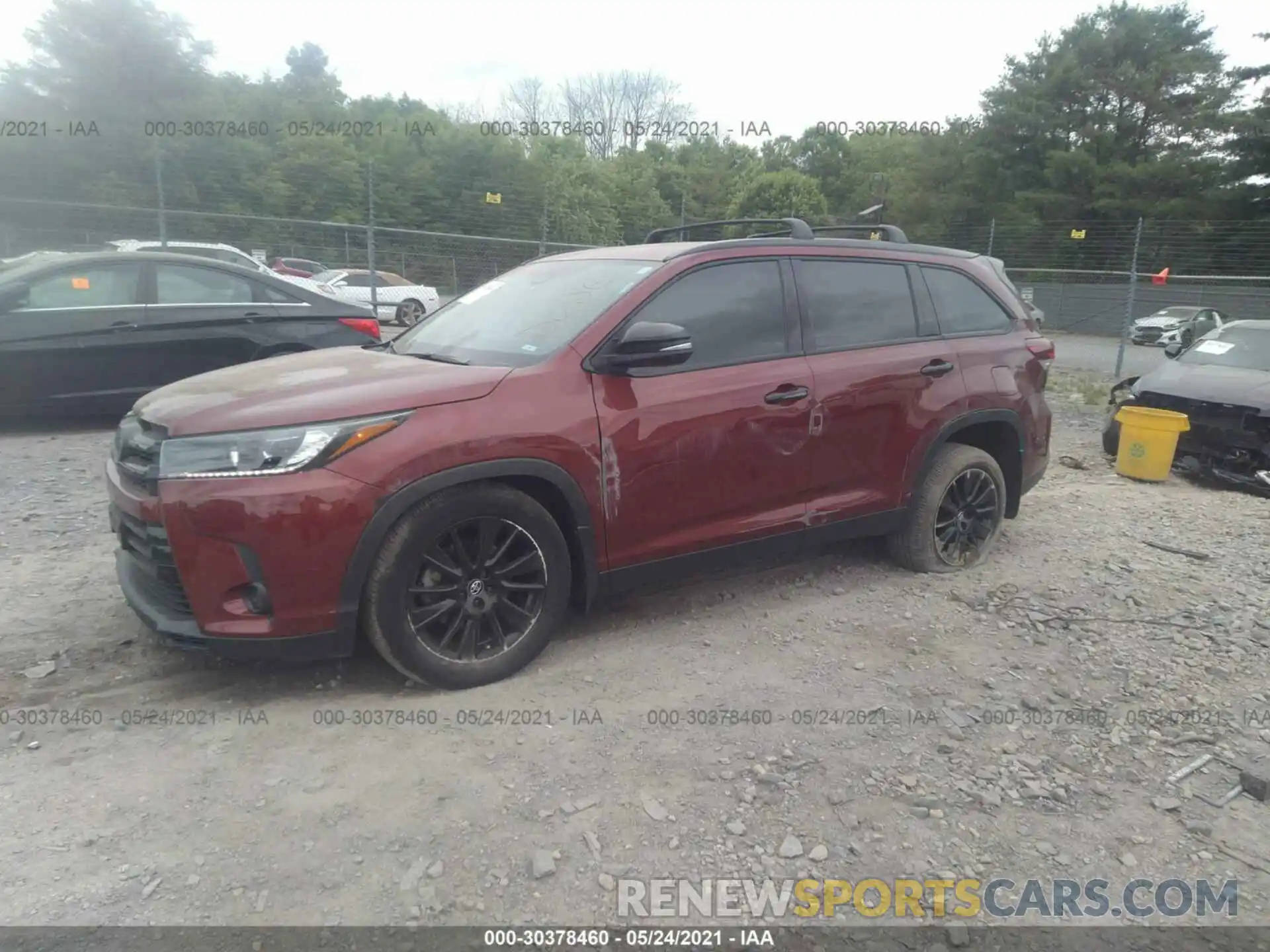 2 Photograph of a damaged car 5TDJZRFH7KS975171 TOYOTA HIGHLANDER 2019