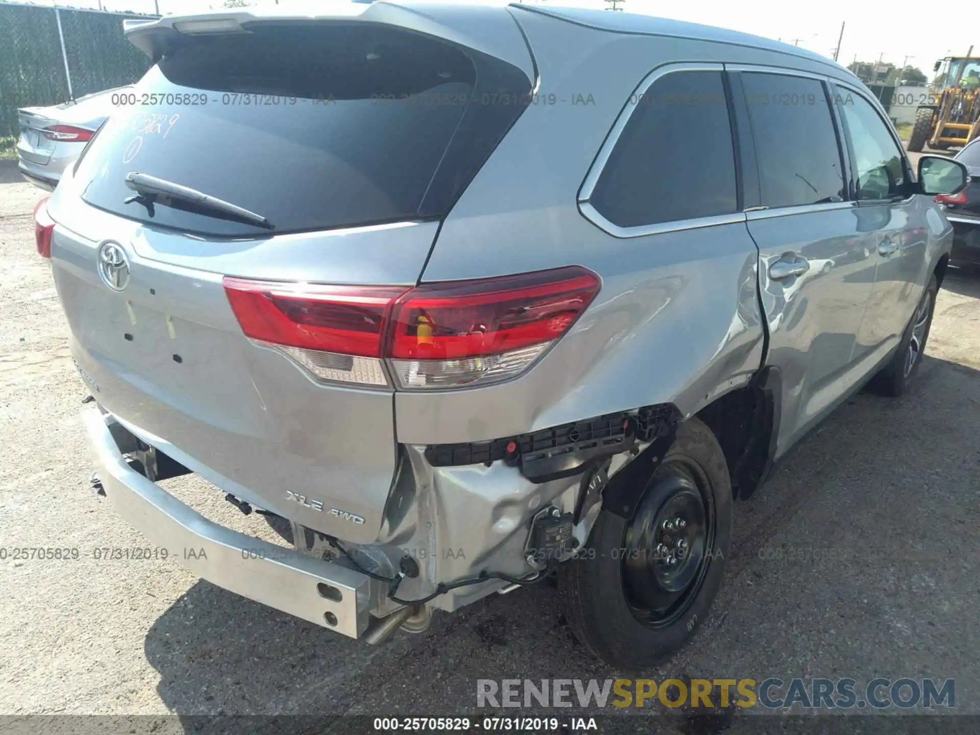 6 Photograph of a damaged car 5TDJZRFH7KS983853 TOYOTA HIGHLANDER 2019