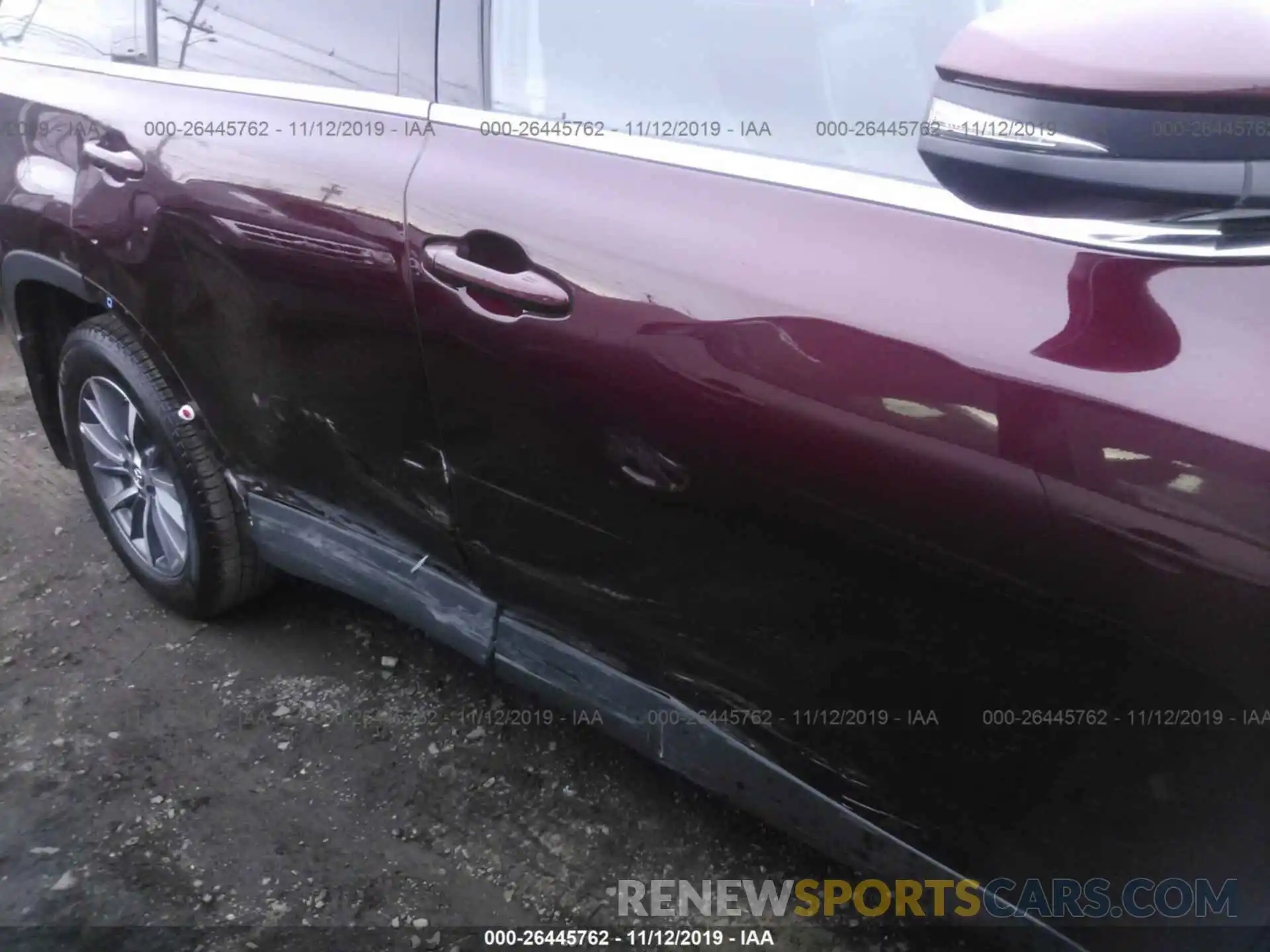 6 Photograph of a damaged car 5TDJZRFH7KS986168 TOYOTA HIGHLANDER 2019