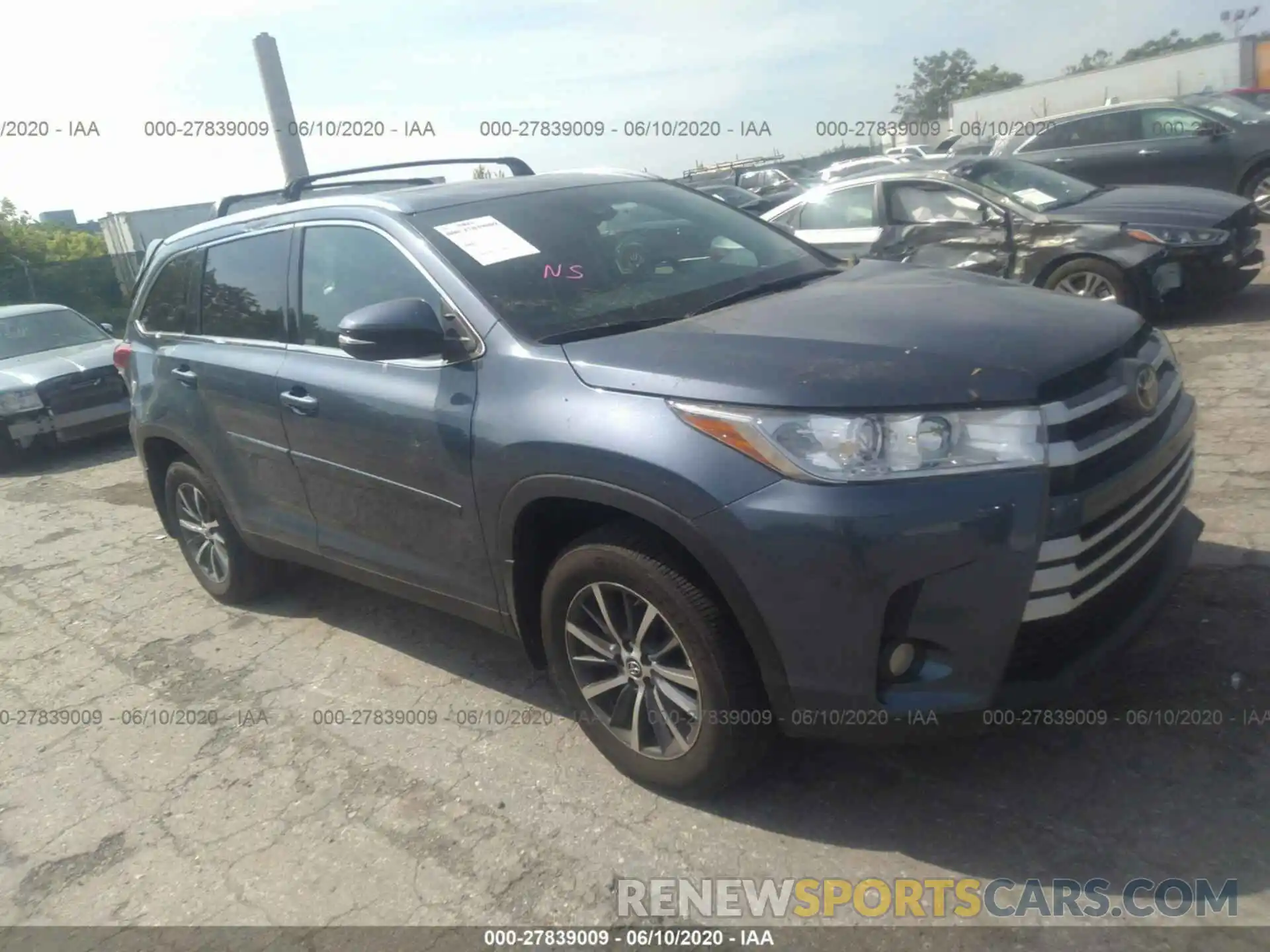 1 Photograph of a damaged car 5TDJZRFH7KS994898 TOYOTA HIGHLANDER 2019