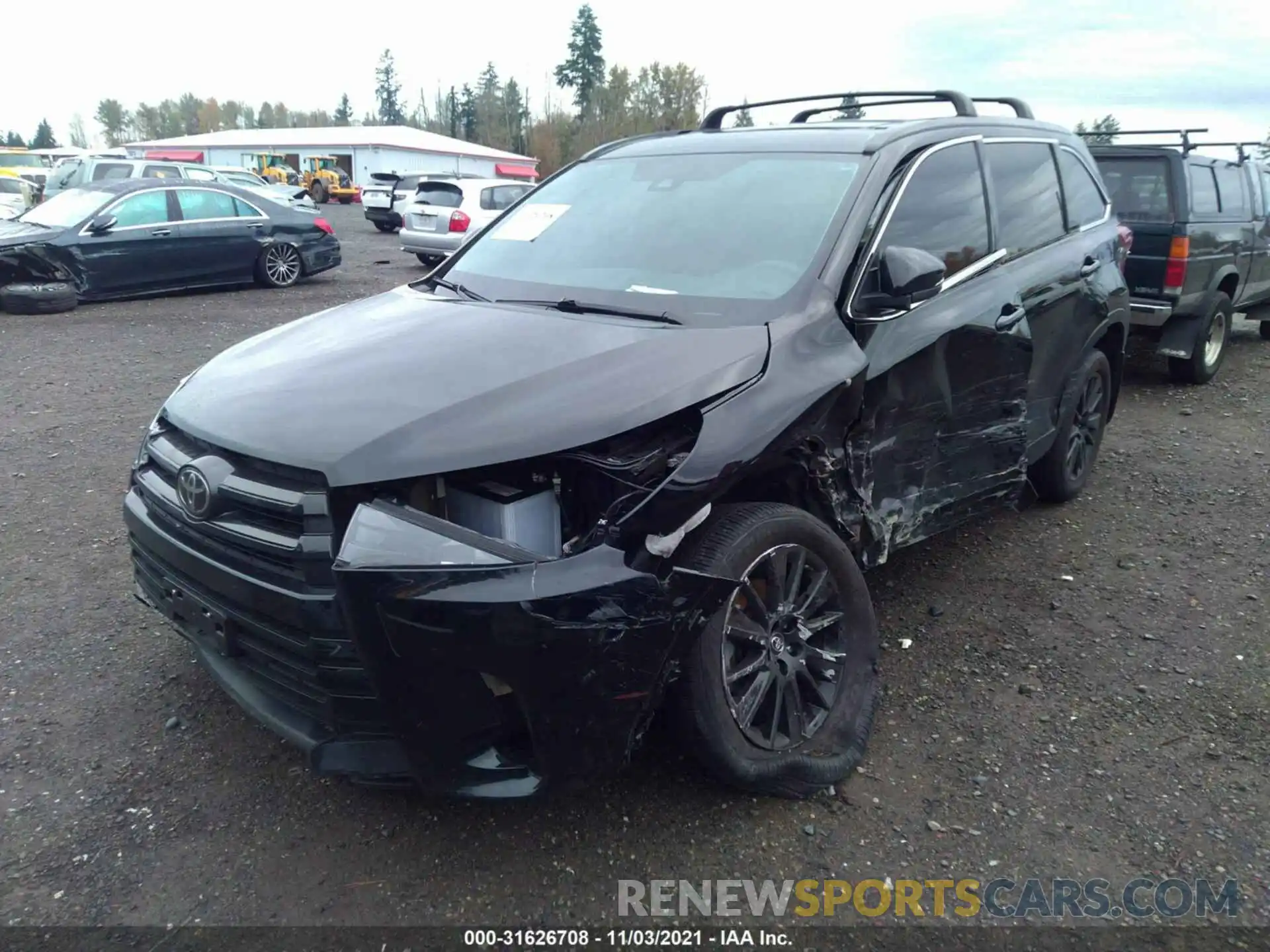 2 Photograph of a damaged car 5TDJZRFH8KS563440 TOYOTA HIGHLANDER 2019