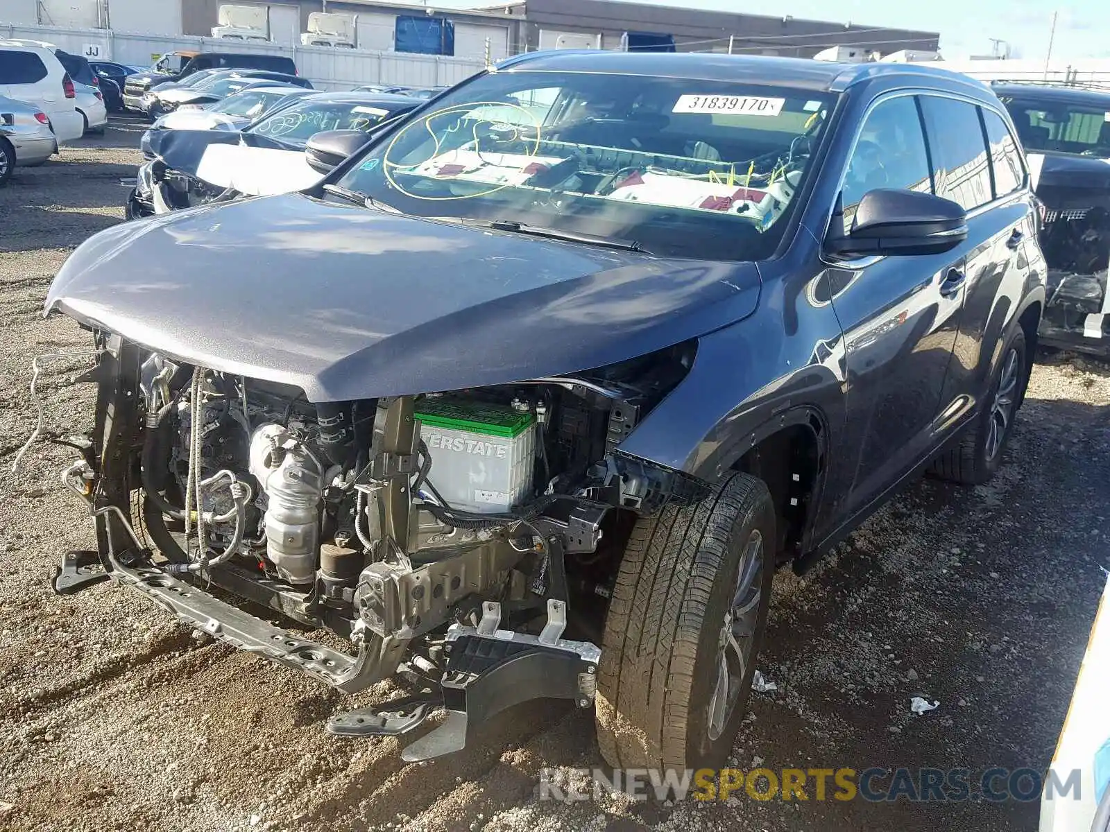 2 Photograph of a damaged car 5TDJZRFH8KS563616 TOYOTA HIGHLANDER 2019