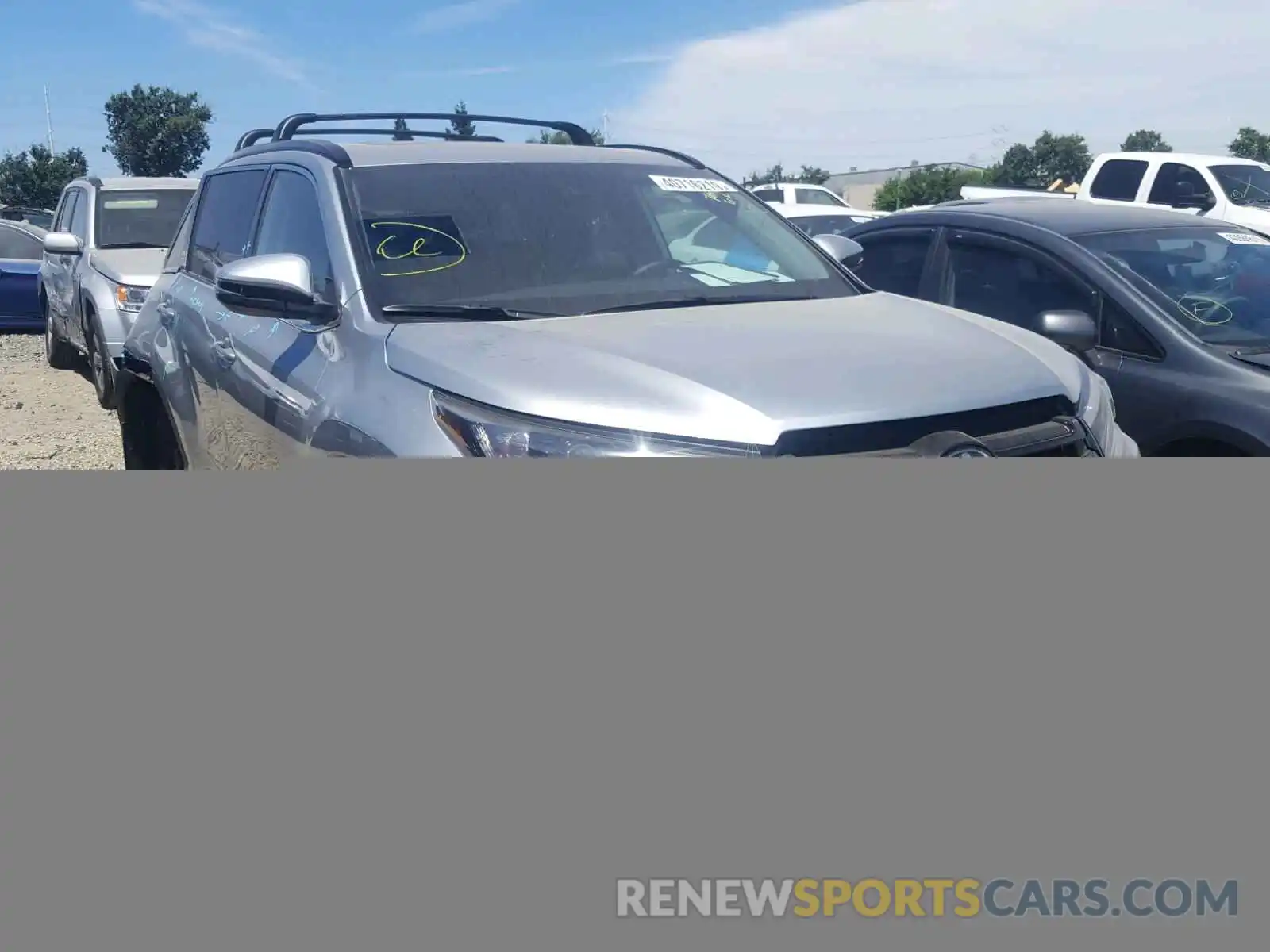 1 Photograph of a damaged car 5TDJZRFH8KS564328 TOYOTA HIGHLANDER 2019