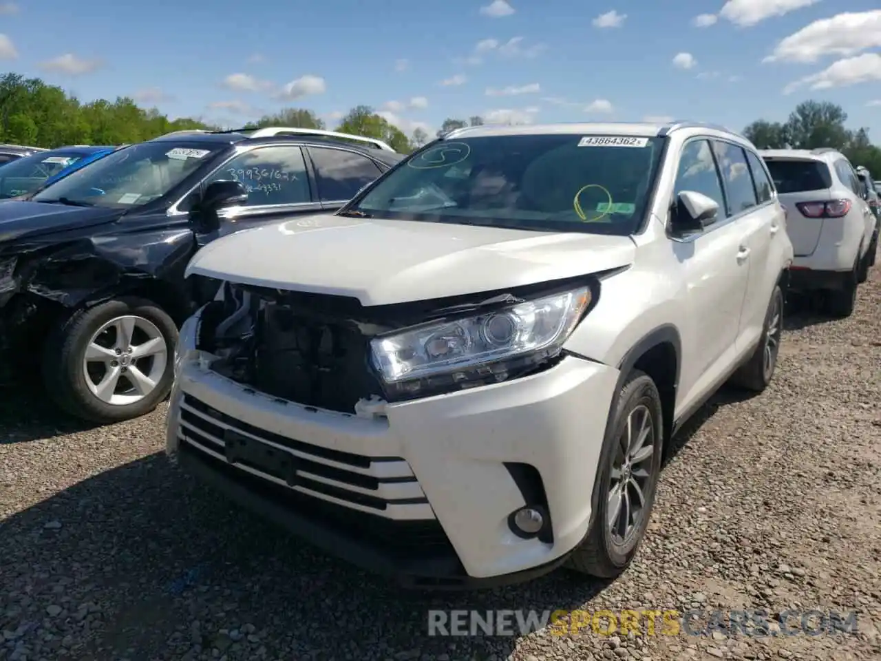 2 Фотография поврежденного автомобиля 5TDJZRFH8KS565754 TOYOTA HIGHLANDER 2019