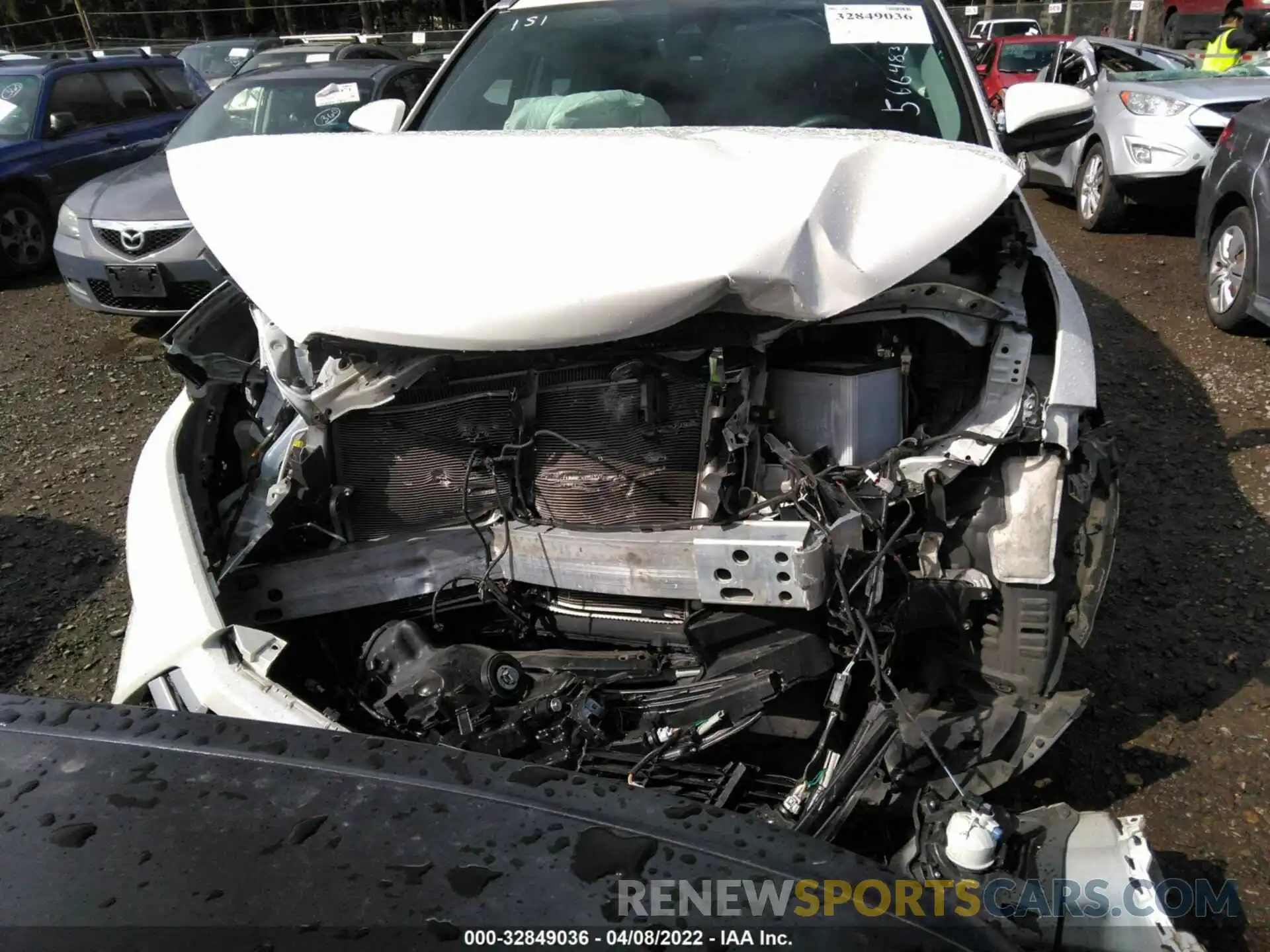 6 Photograph of a damaged car 5TDJZRFH8KS566483 TOYOTA HIGHLANDER 2019