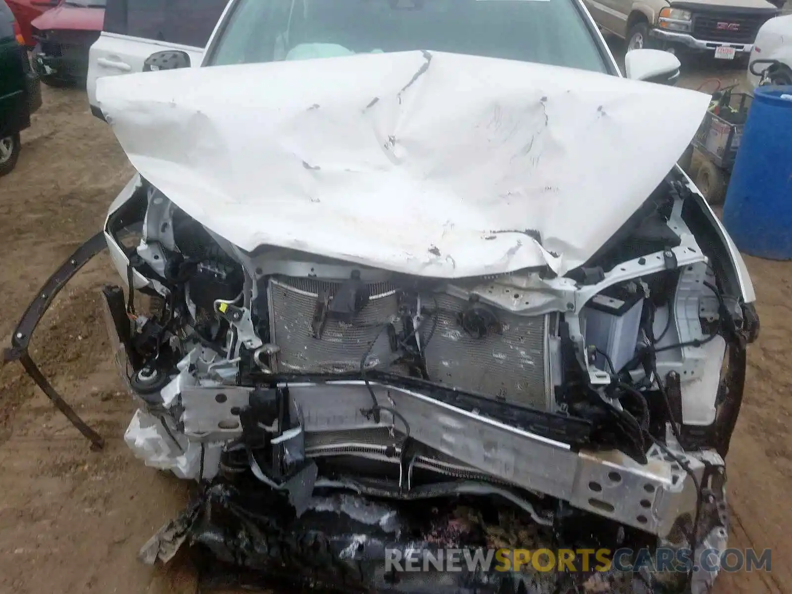 7 Photograph of a damaged car 5TDJZRFH8KS567861 TOYOTA HIGHLANDER 2019