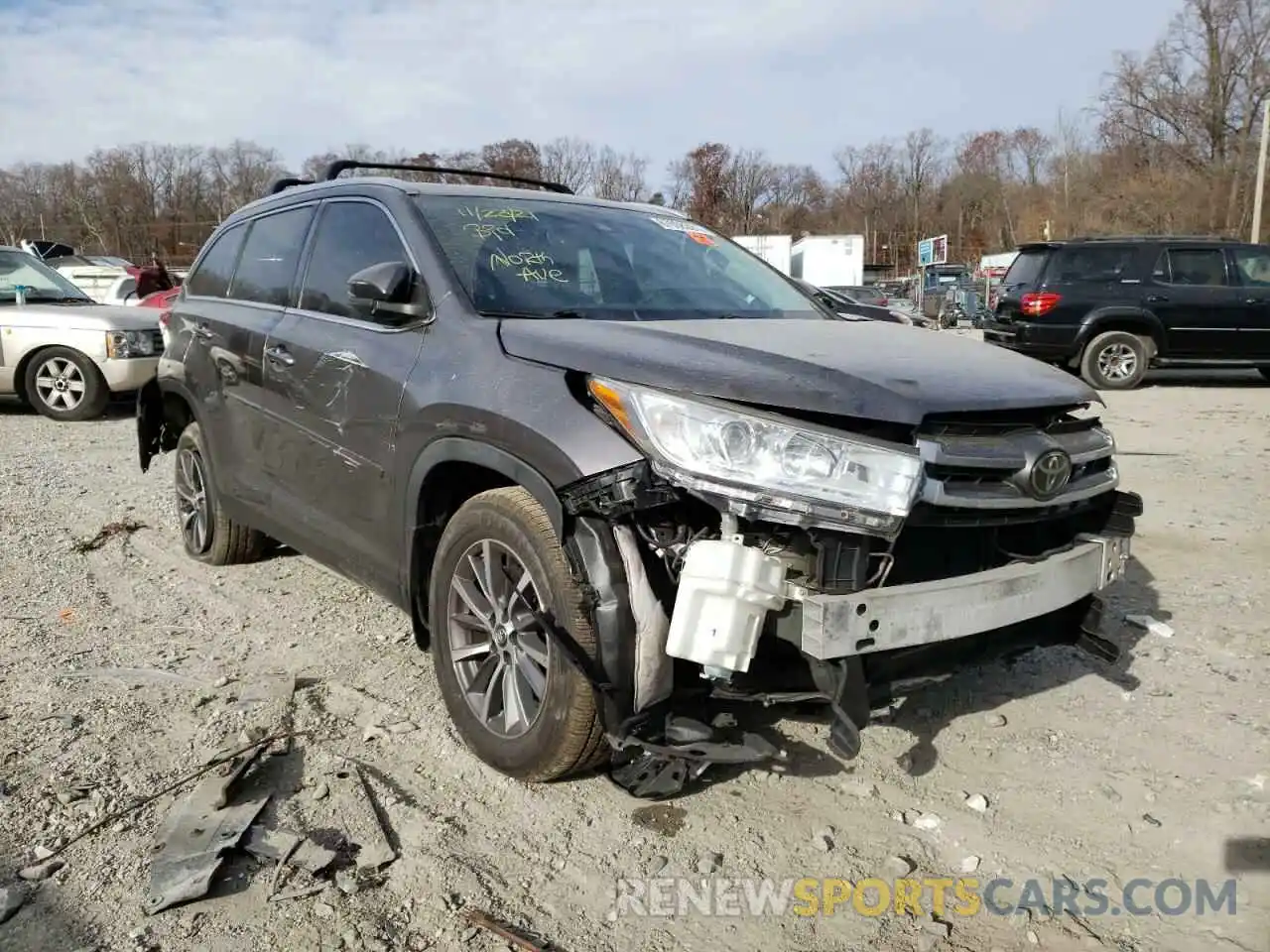 1 Photograph of a damaged car 5TDJZRFH8KS570078 TOYOTA HIGHLANDER 2019