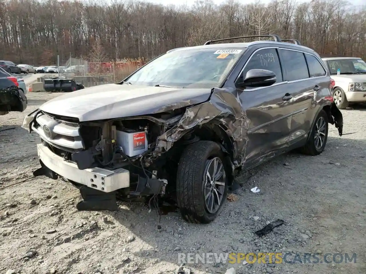 2 Photograph of a damaged car 5TDJZRFH8KS570078 TOYOTA HIGHLANDER 2019