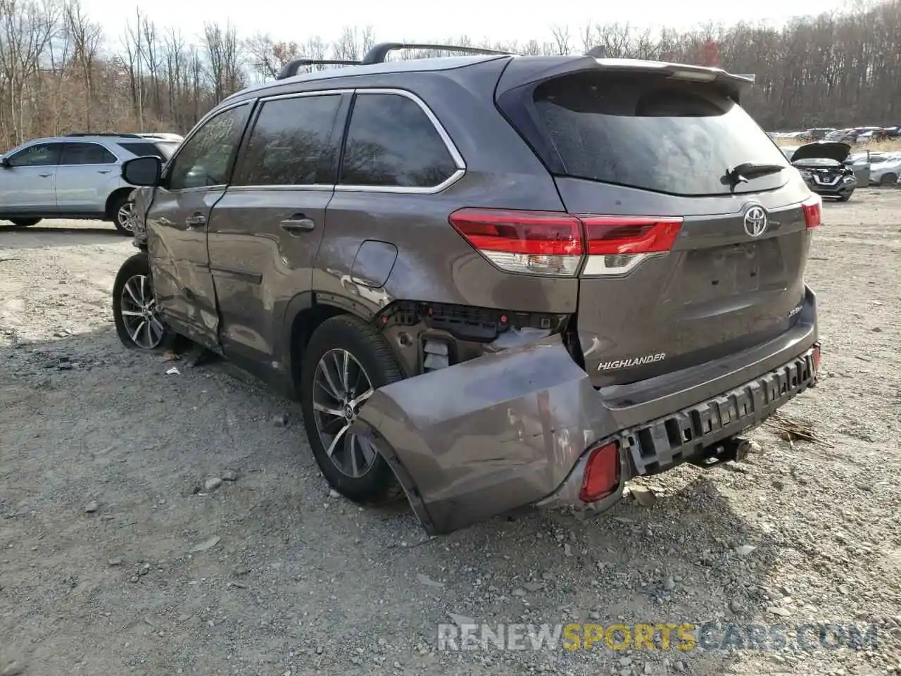 3 Photograph of a damaged car 5TDJZRFH8KS570078 TOYOTA HIGHLANDER 2019