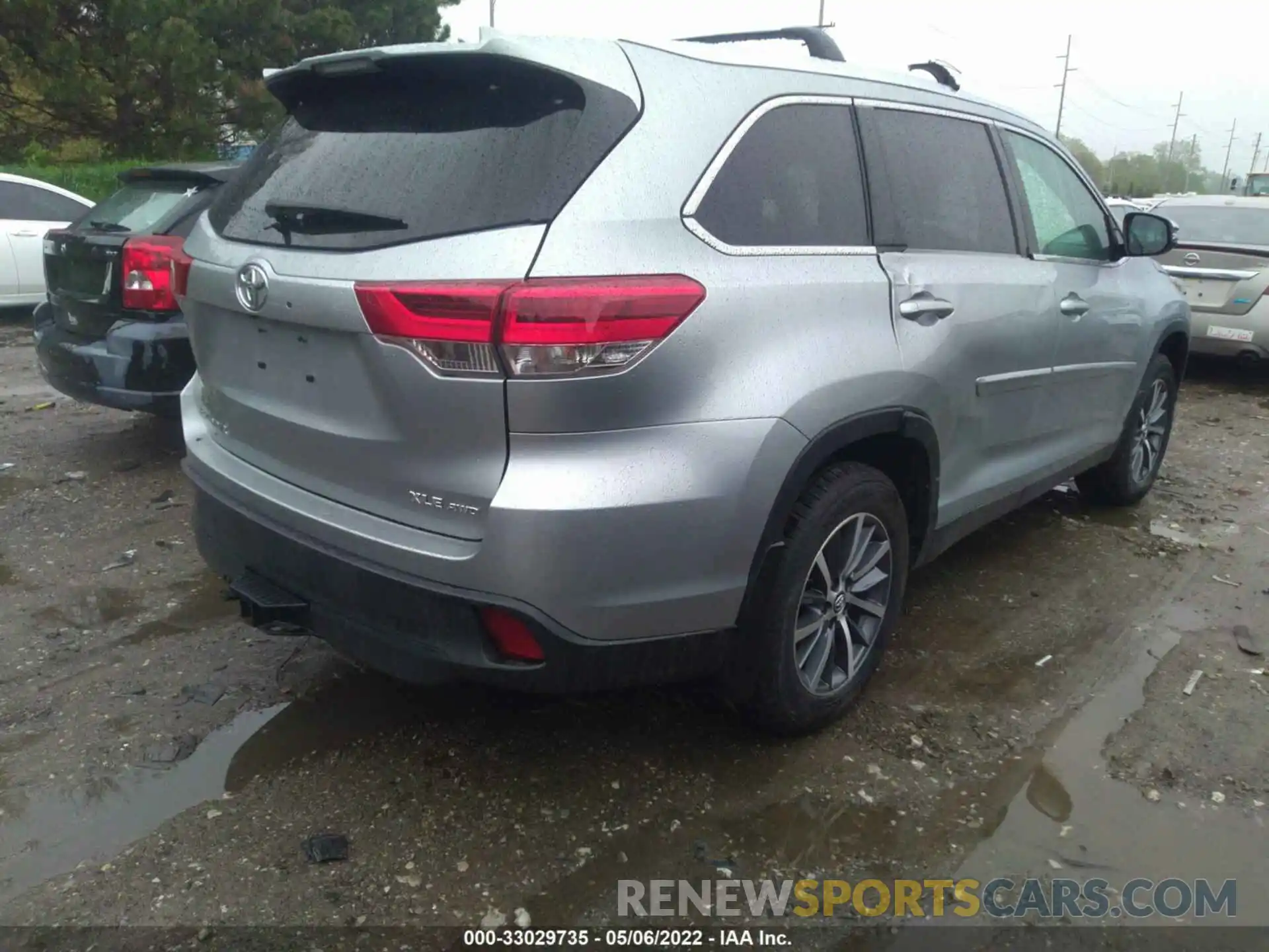 4 Фотография поврежденного автомобиля 5TDJZRFH8KS573885 TOYOTA HIGHLANDER 2019