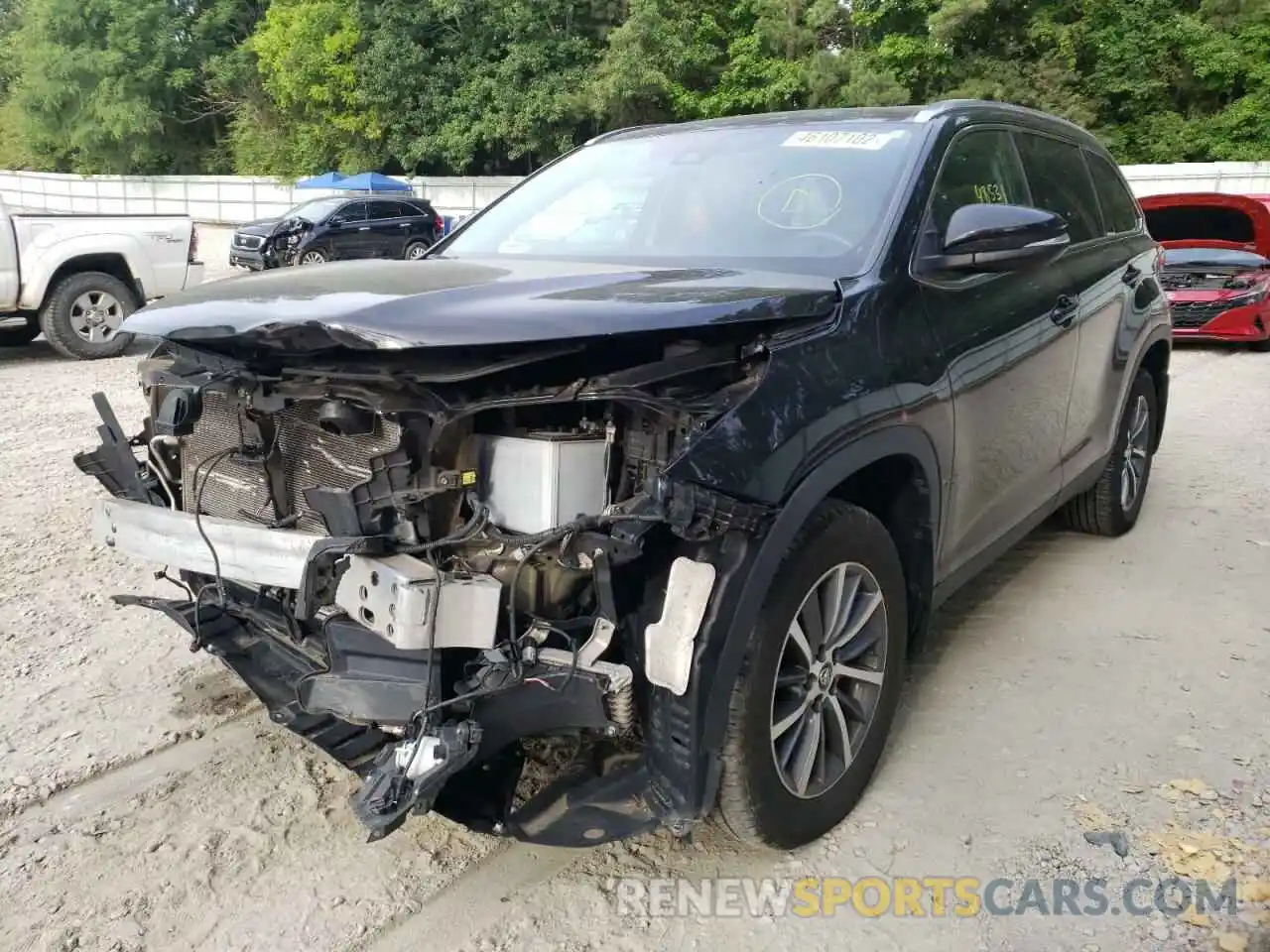 2 Photograph of a damaged car 5TDJZRFH8KS574552 TOYOTA HIGHLANDER 2019