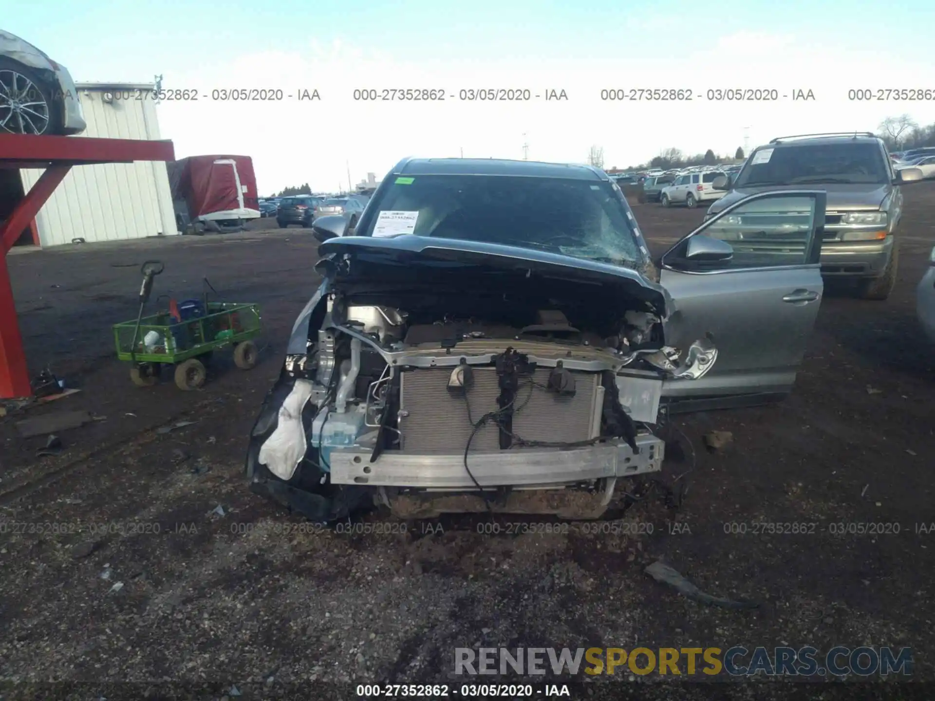 6 Photograph of a damaged car 5TDJZRFH8KS579993 TOYOTA HIGHLANDER 2019