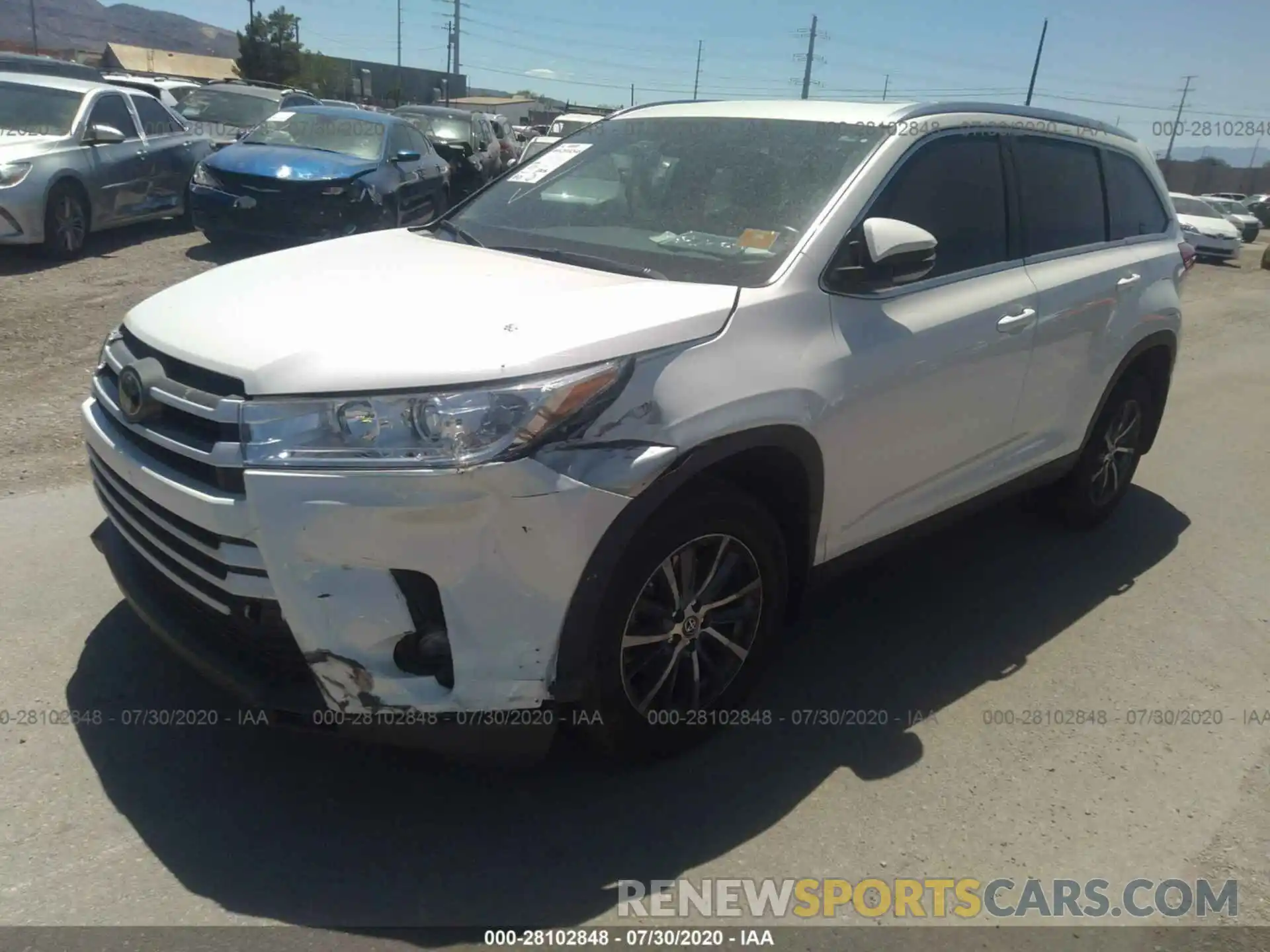 2 Photograph of a damaged car 5TDJZRFH8KS580271 TOYOTA HIGHLANDER 2019