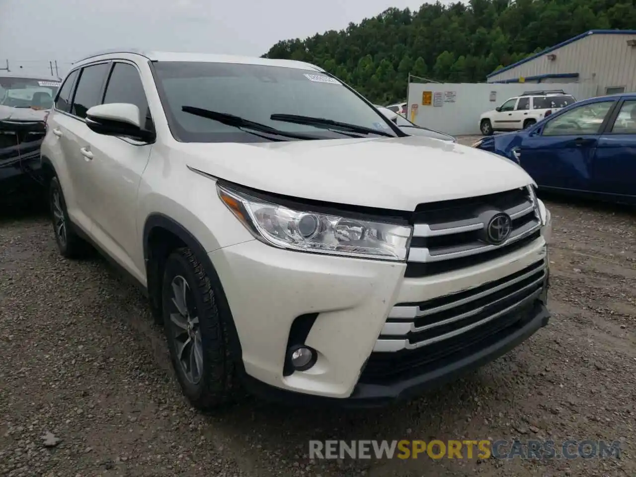 1 Photograph of a damaged car 5TDJZRFH8KS580304 TOYOTA HIGHLANDER 2019