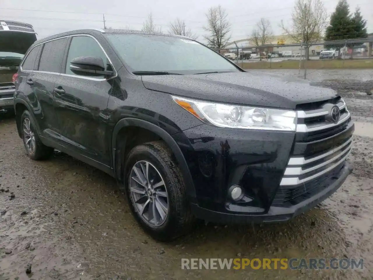 1 Photograph of a damaged car 5TDJZRFH8KS580707 TOYOTA HIGHLANDER 2019