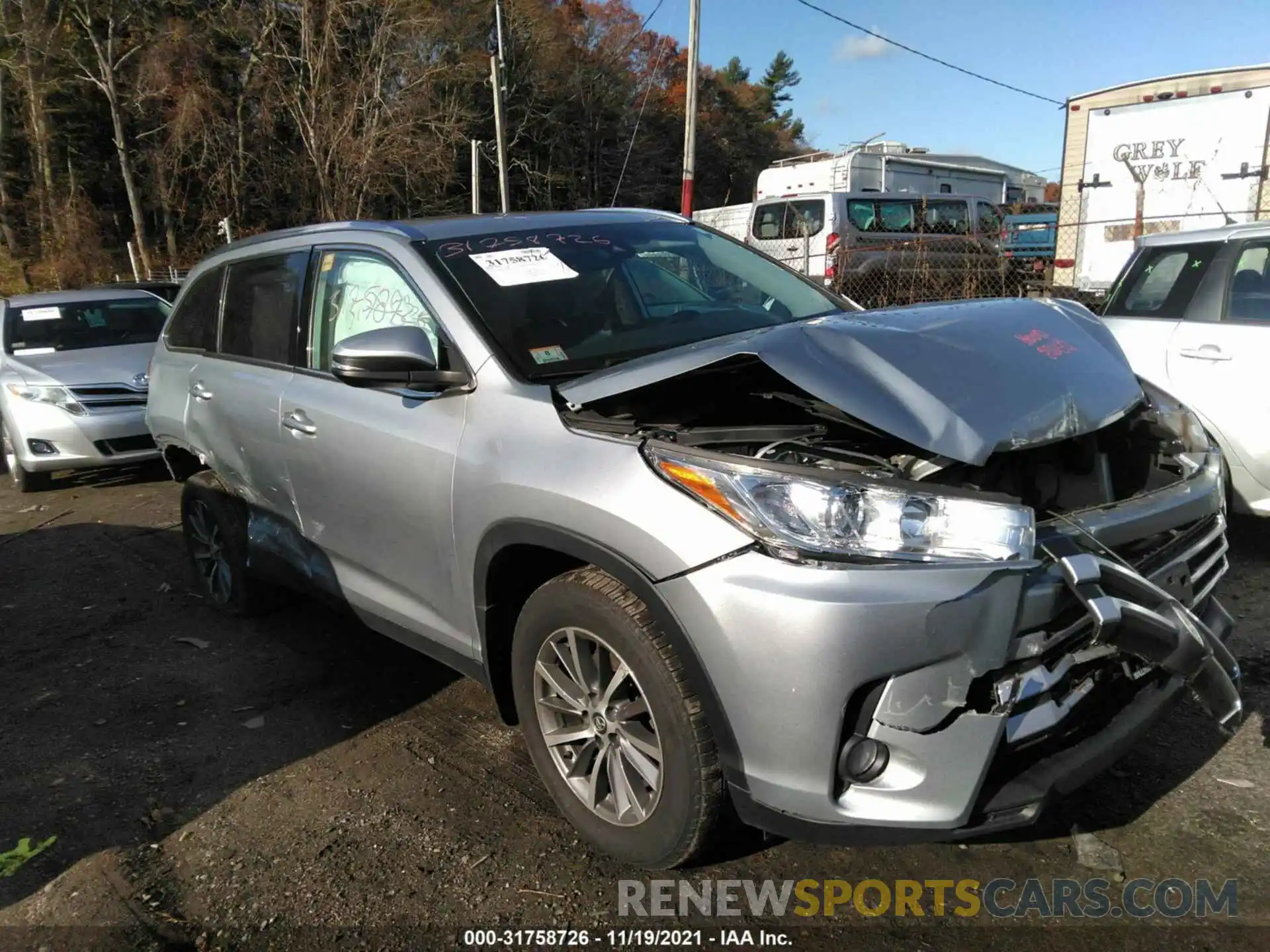 6 Photograph of a damaged car 5TDJZRFH8KS580917 TOYOTA HIGHLANDER 2019