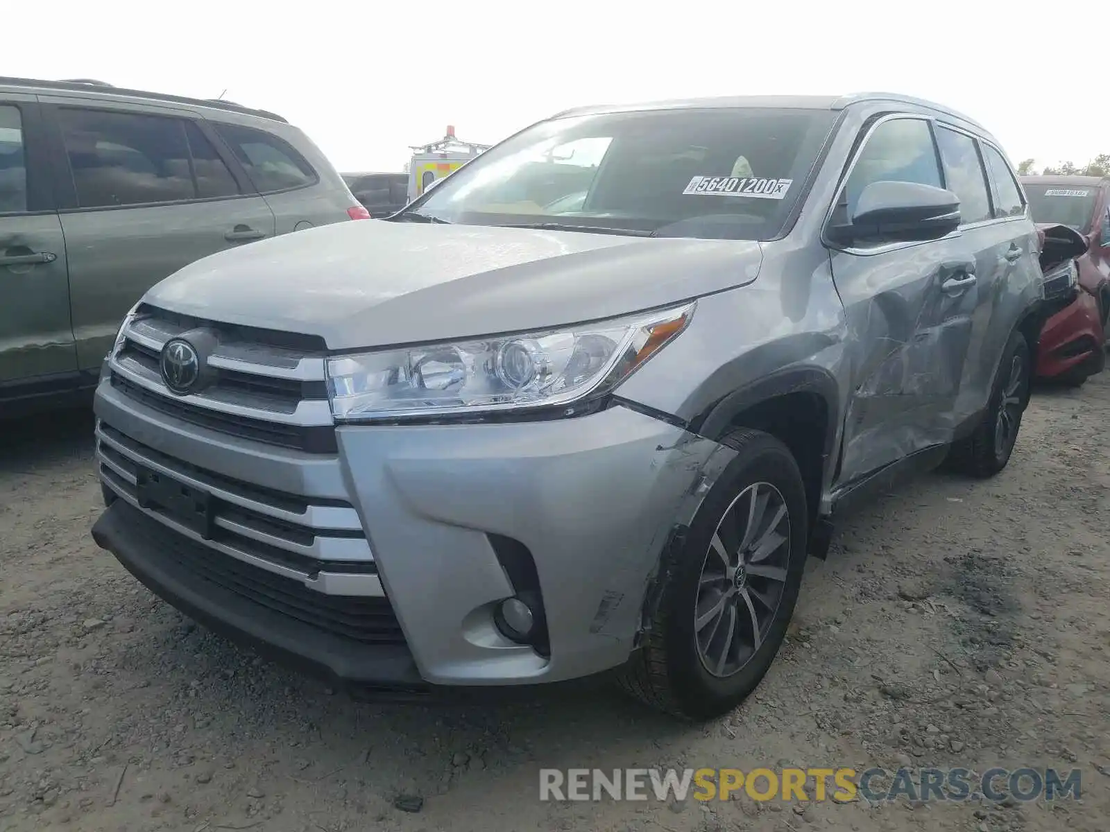 2 Photograph of a damaged car 5TDJZRFH8KS581713 TOYOTA HIGHLANDER 2019