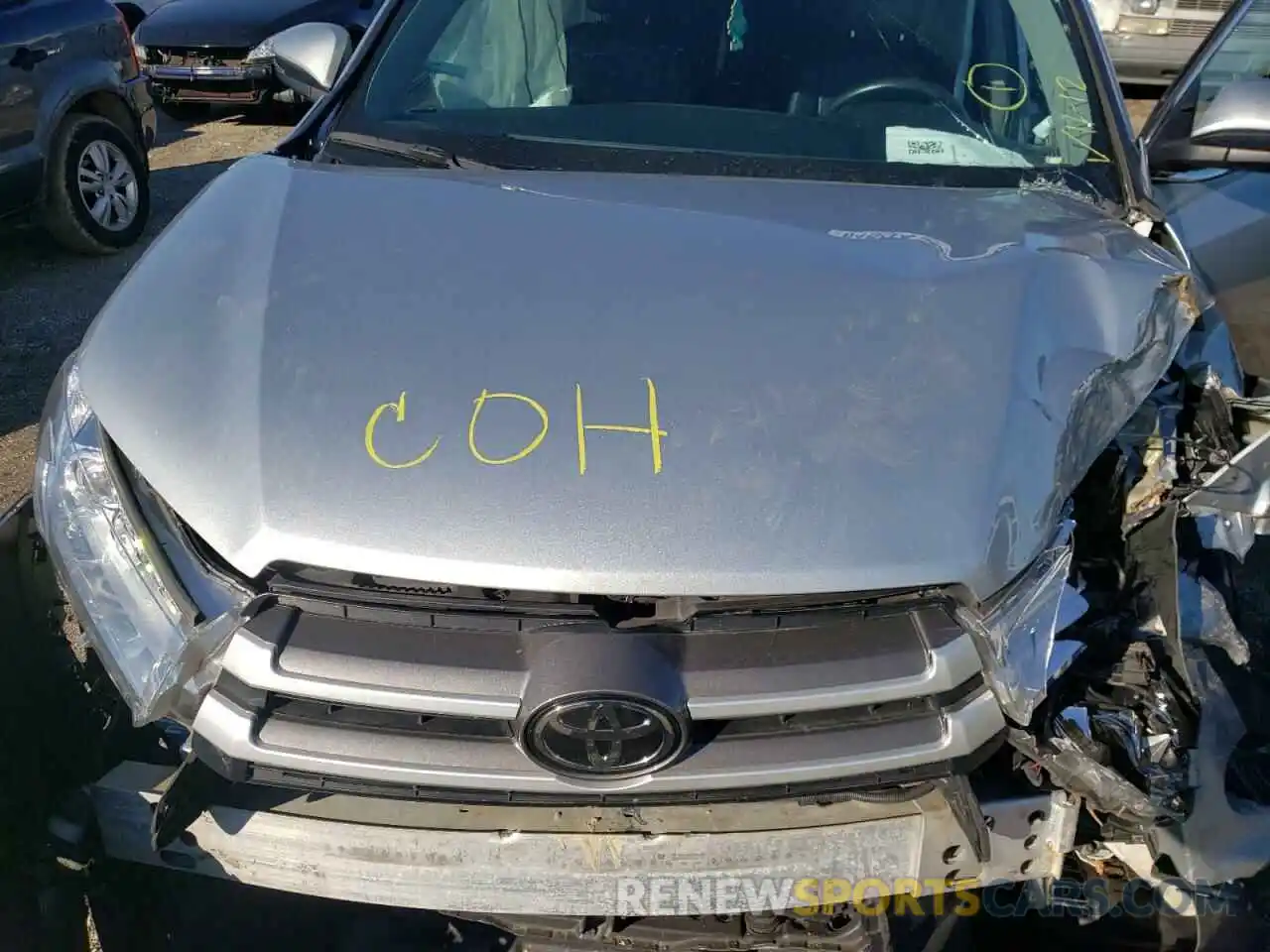 7 Photograph of a damaged car 5TDJZRFH8KS582232 TOYOTA HIGHLANDER 2019