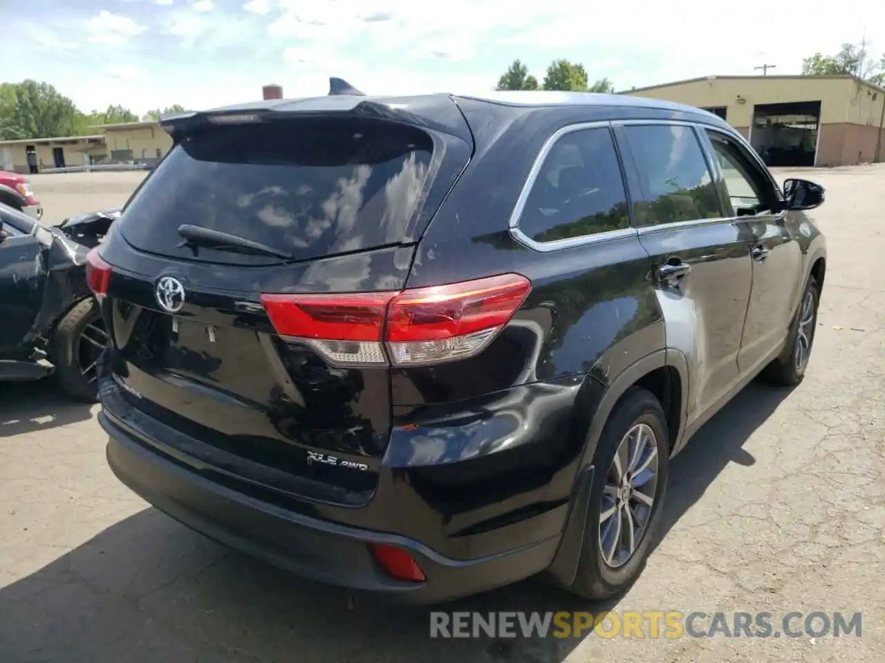 4 Фотография поврежденного автомобиля 5TDJZRFH8KS585275 TOYOTA HIGHLANDER 2019