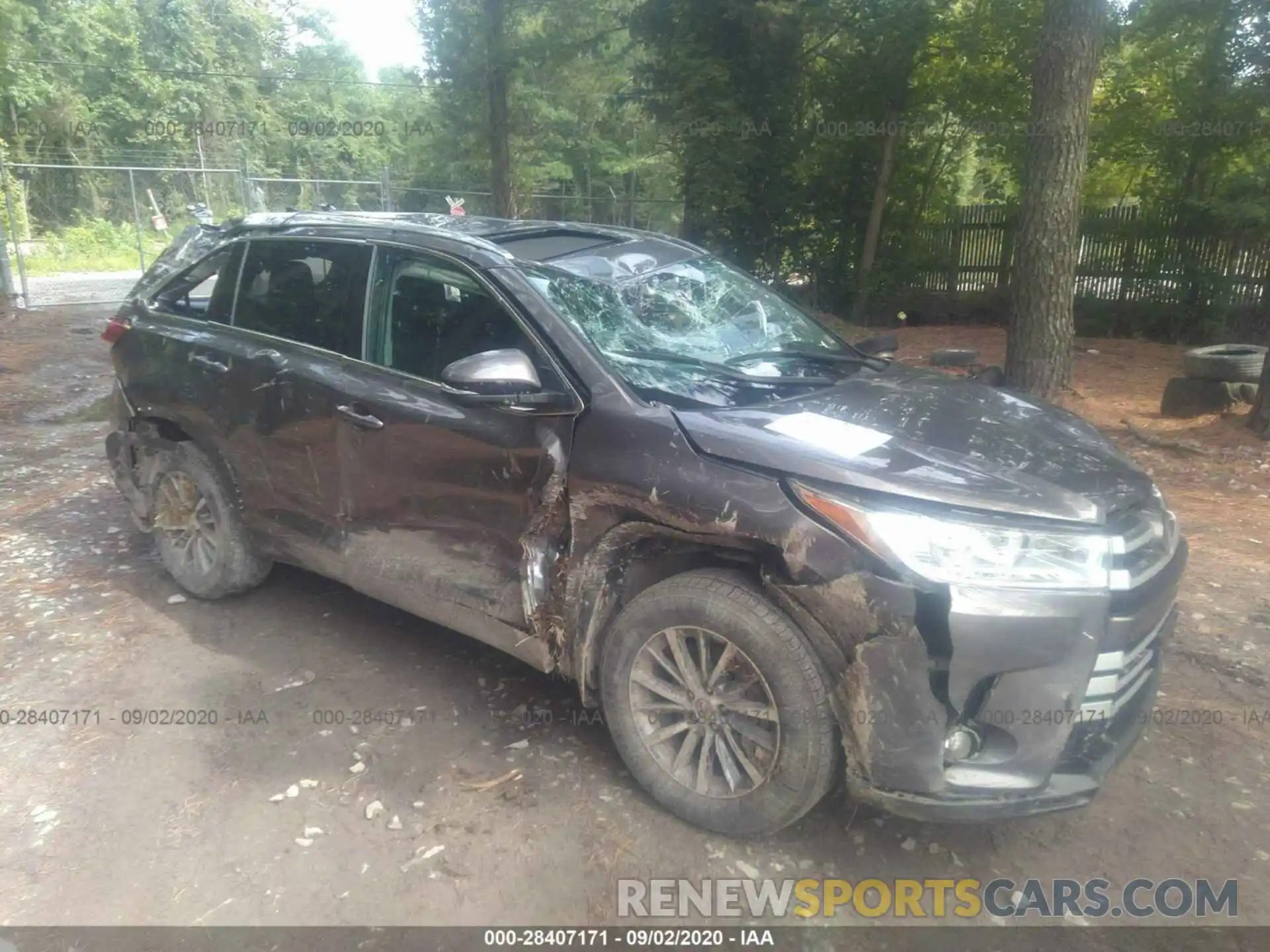 1 Photograph of a damaged car 5TDJZRFH8KS591609 TOYOTA HIGHLANDER 2019